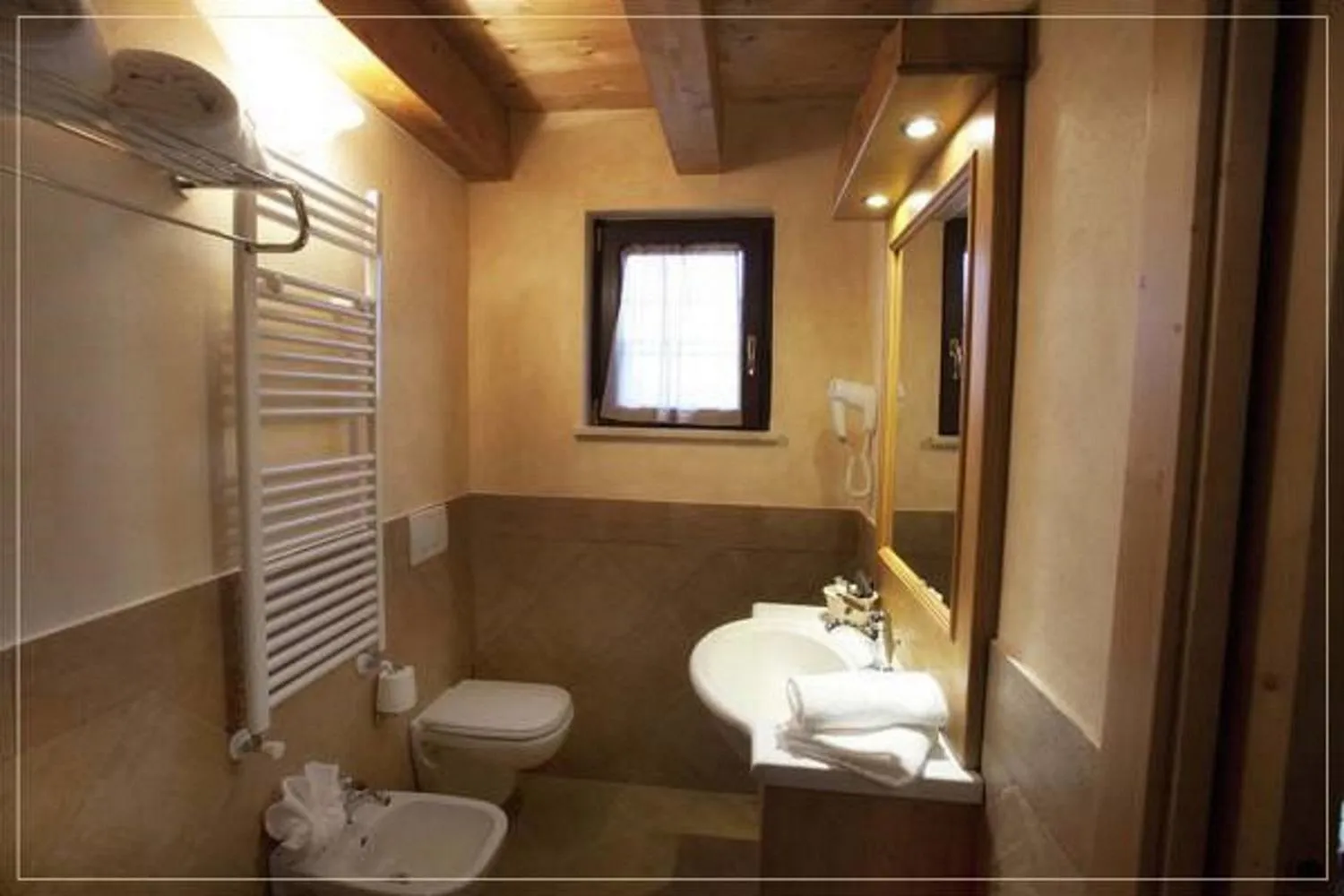 Bathroom in Garnì Astoria Hotel & SPA