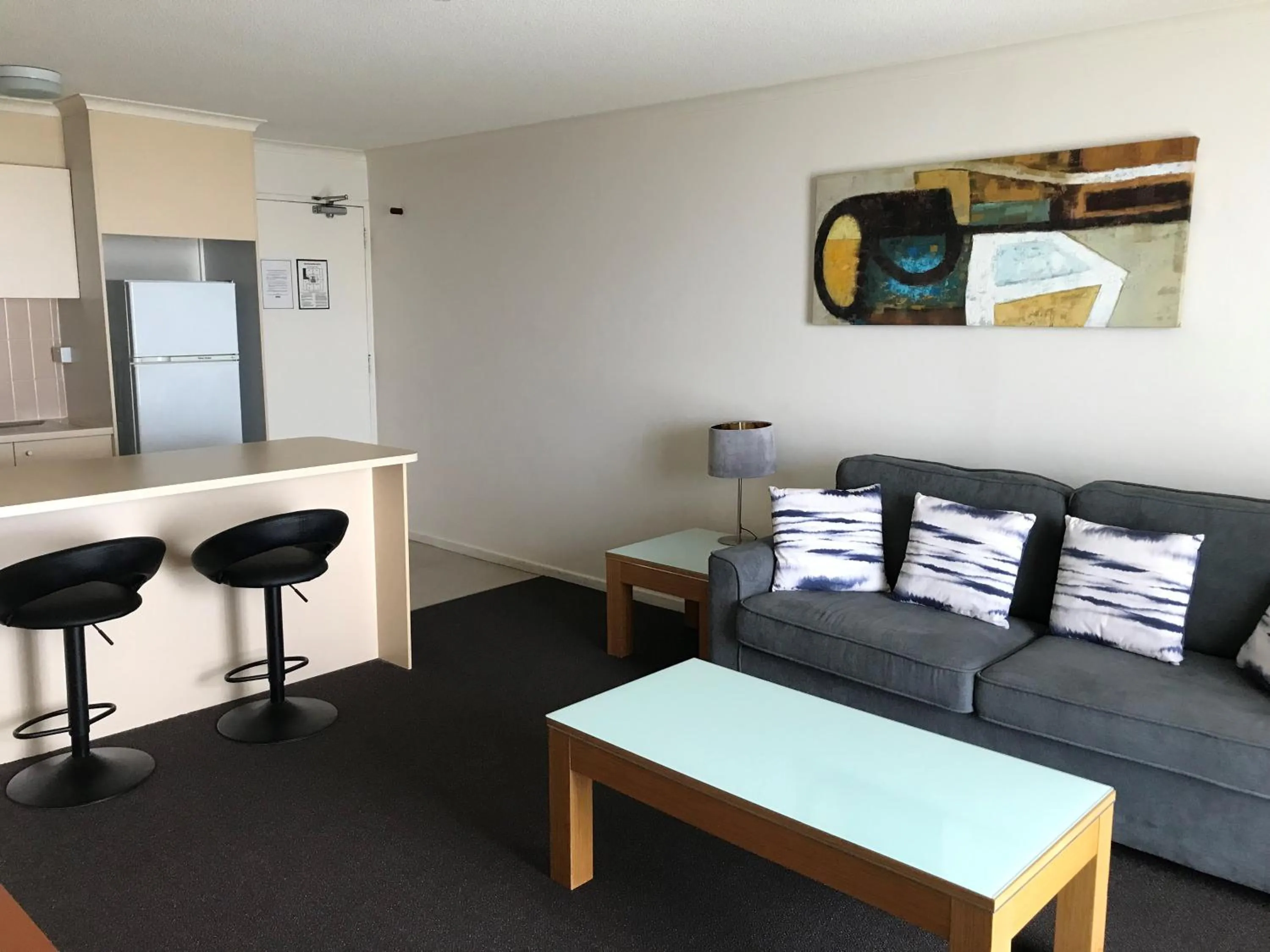 Living room in Highpoint International Hotel