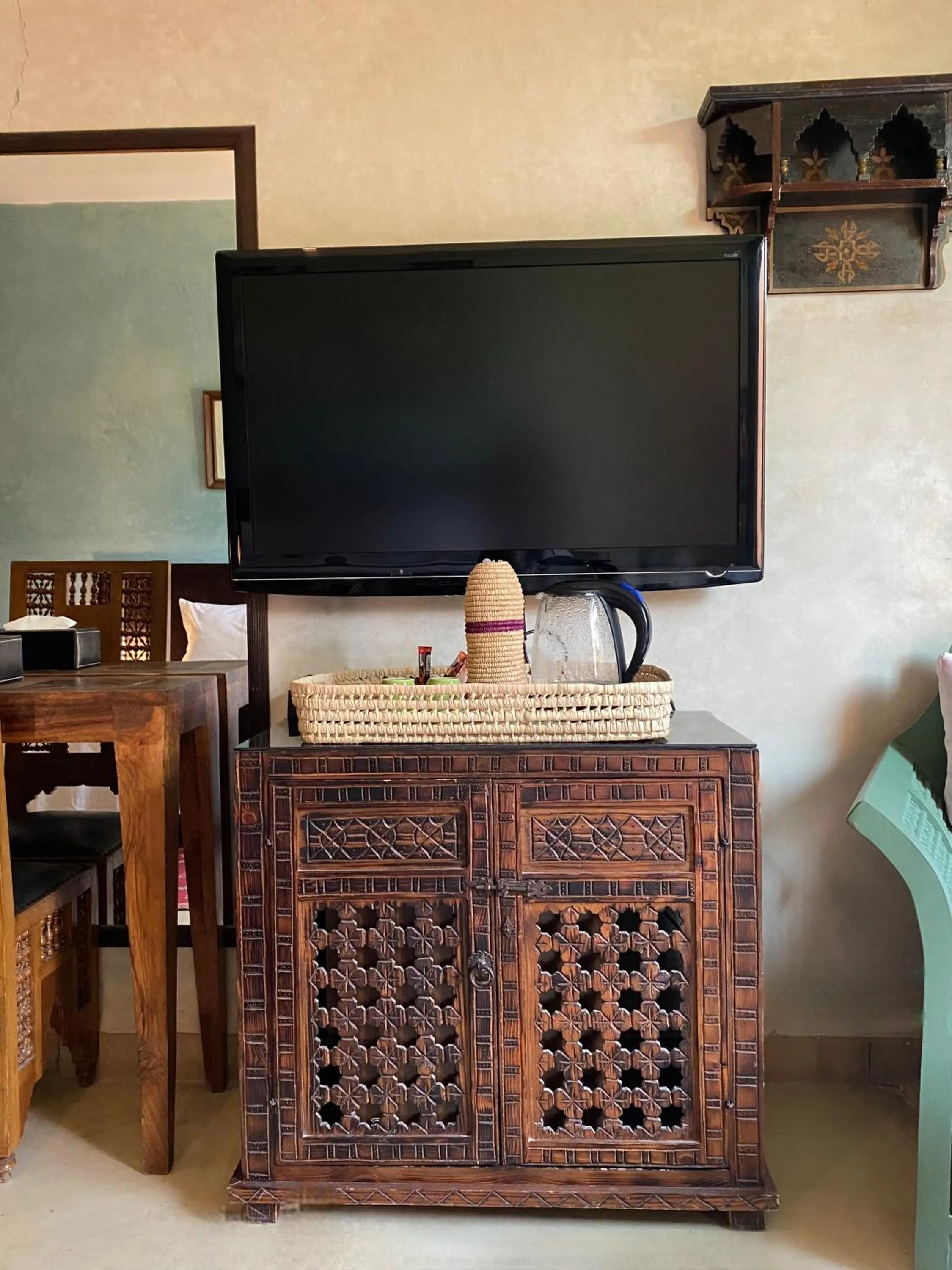 TV and multimedia in La Villa Des Golfs & PinkCactus