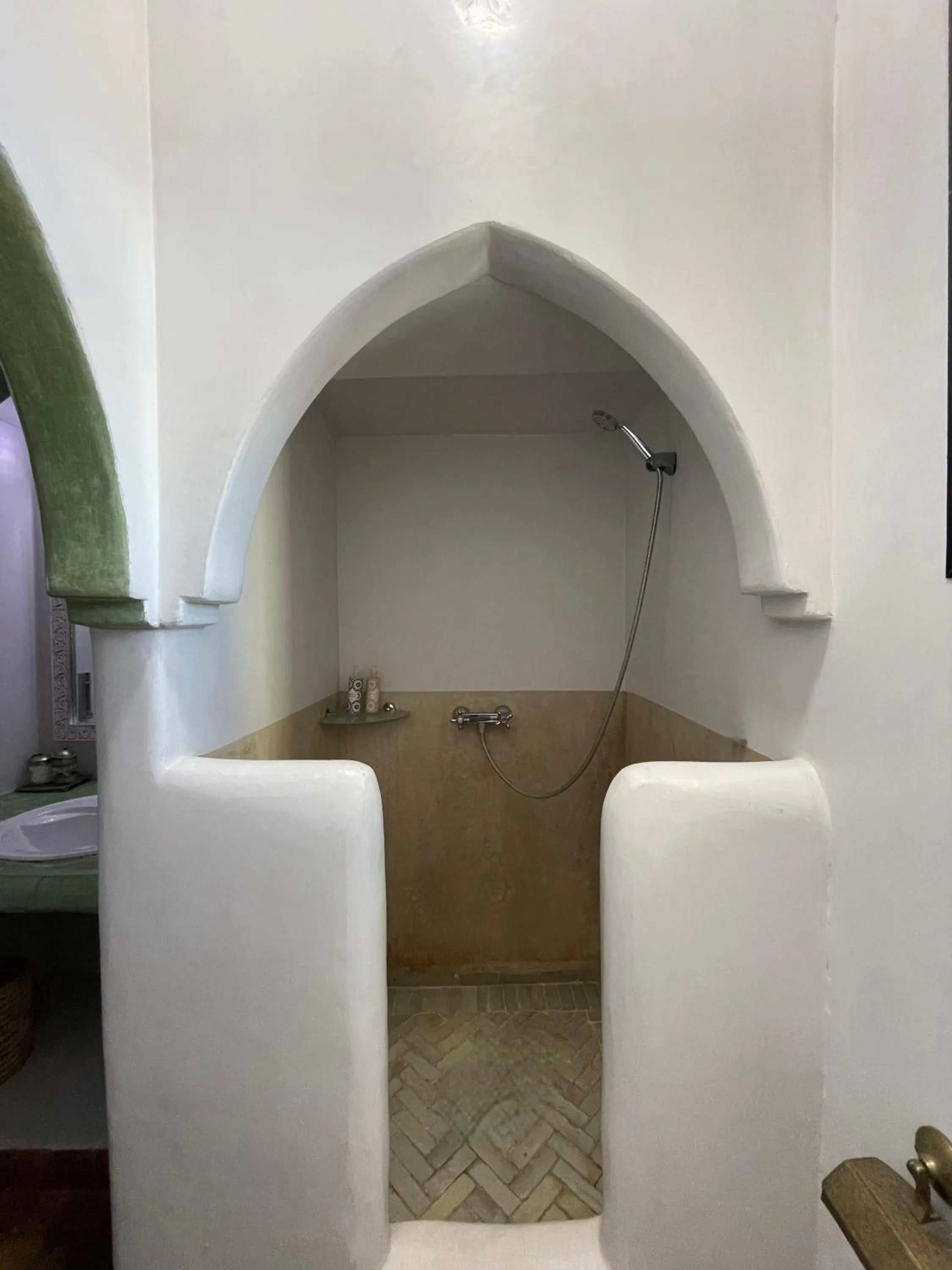 Shower in La Villa Des Golfs & PinkCactus