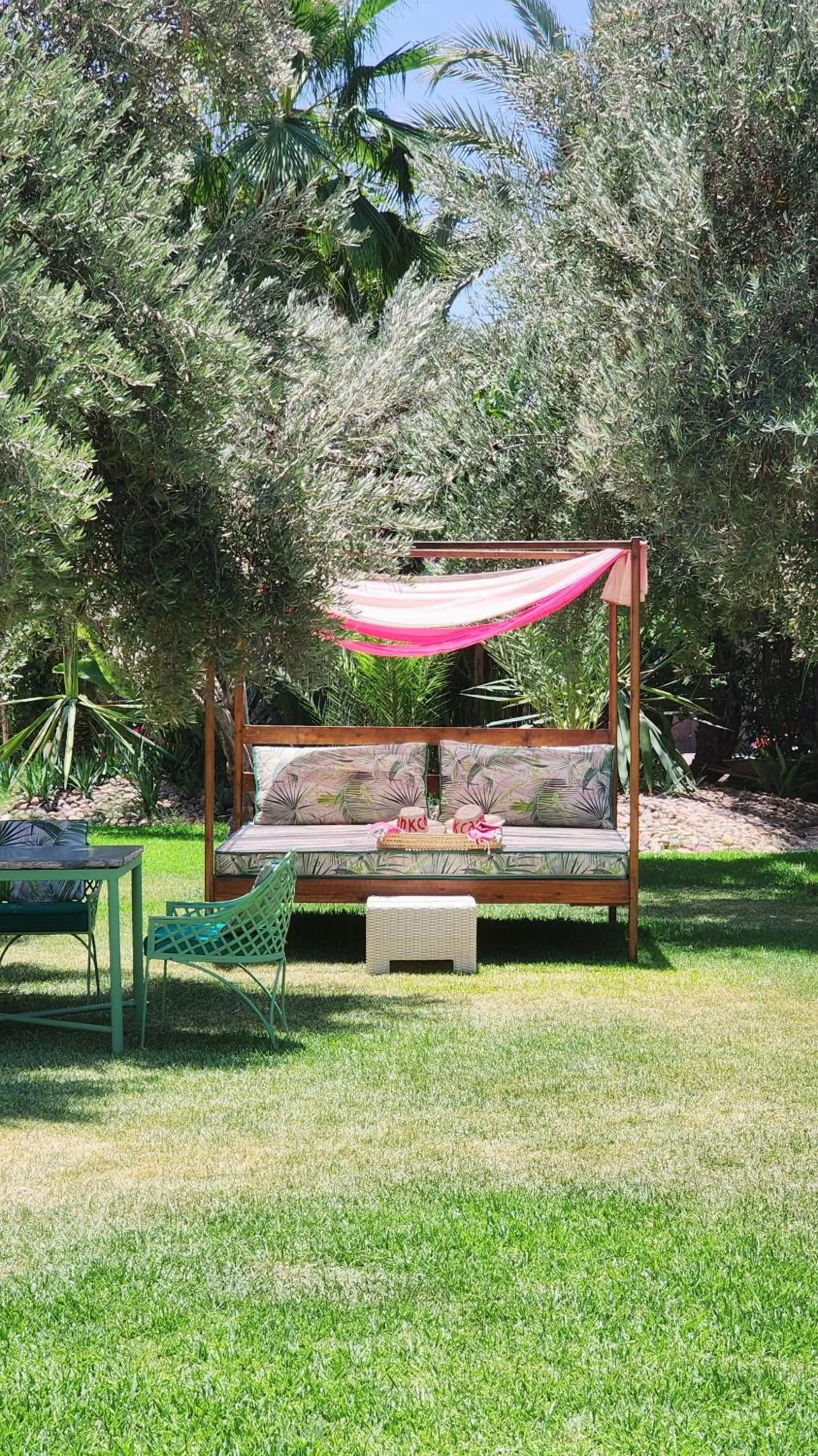 Garden in La Villa Des Golfs & PinkCactus