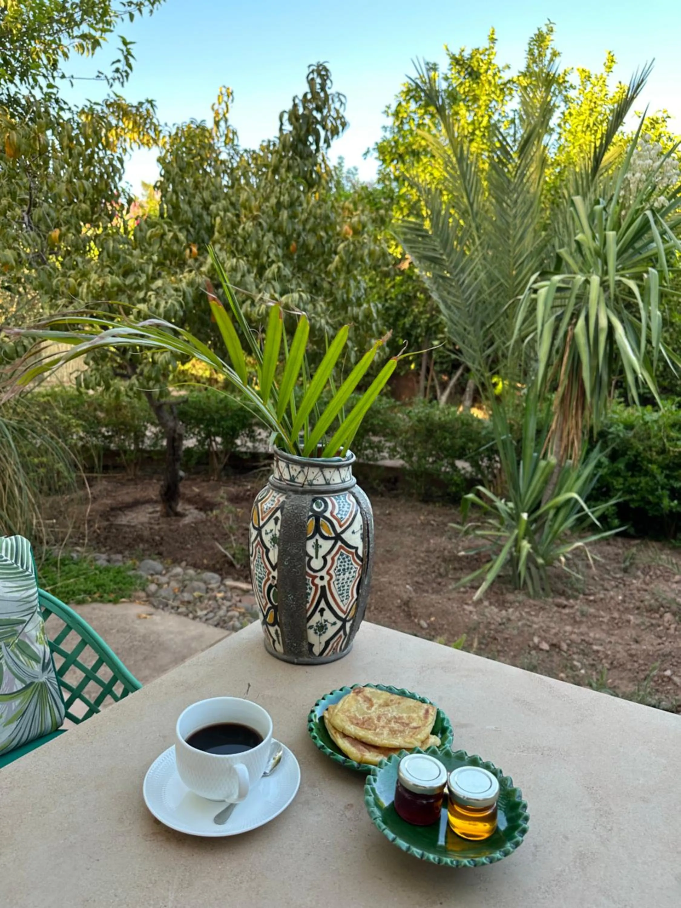 Patio in La Villa Des Golfs & PinkCactus