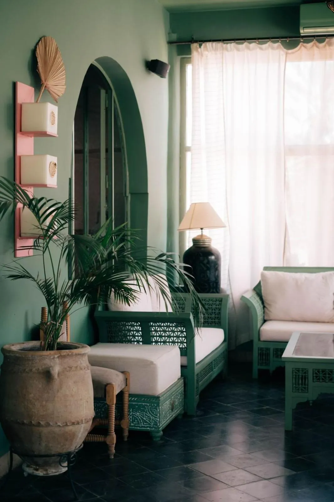 Restaurant/places to eat, Bed in La Villa Des Golfs & PinkCactus