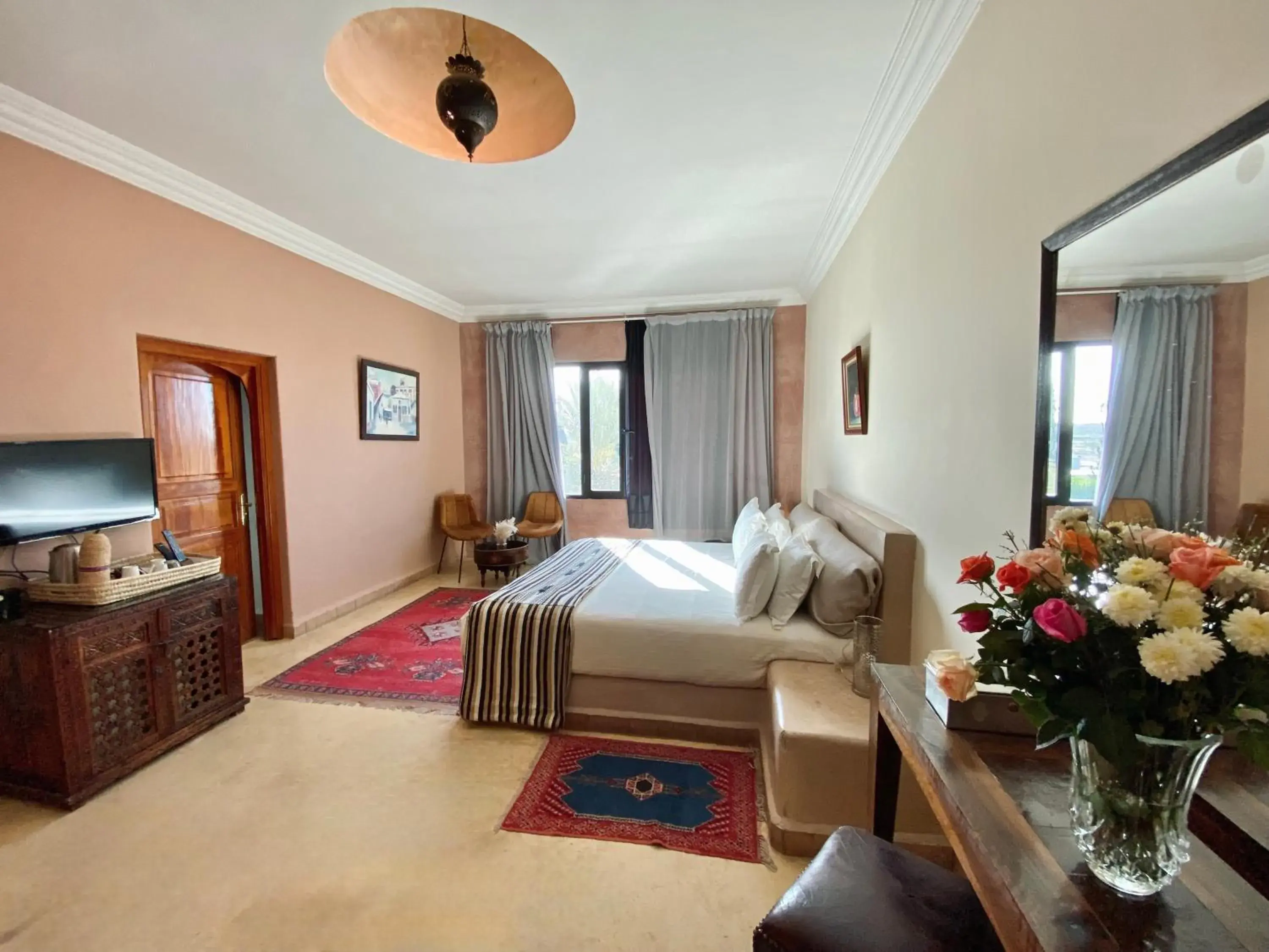 Deluxe Double Room in La Villa Des Golfs & PinkCactus Deluxe Double Room in La Villa Des Golfs & PinkCactus