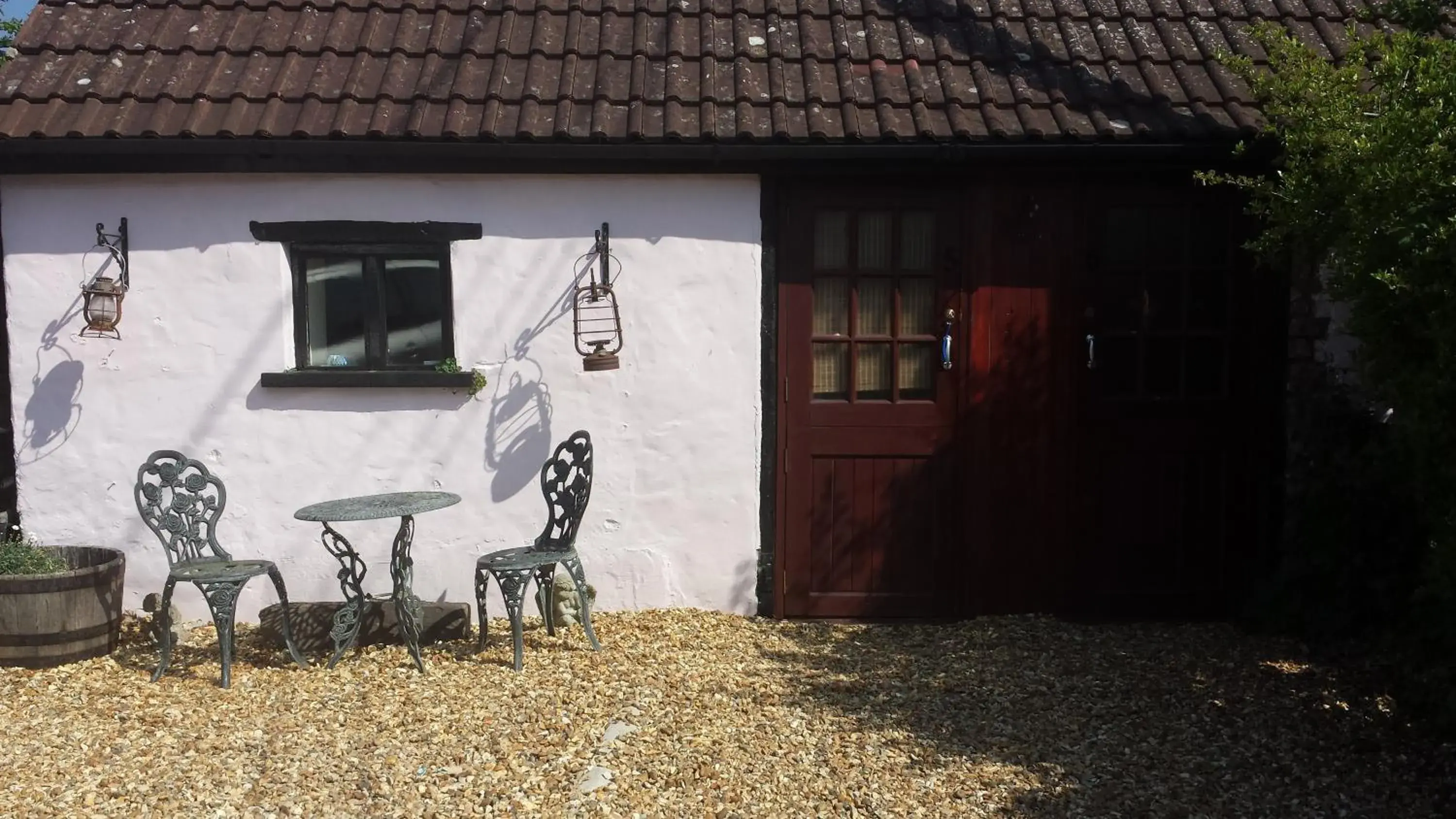 Facade/entrance in Hathway House Accommodation Facade/entrance in Hathway House Accommodation