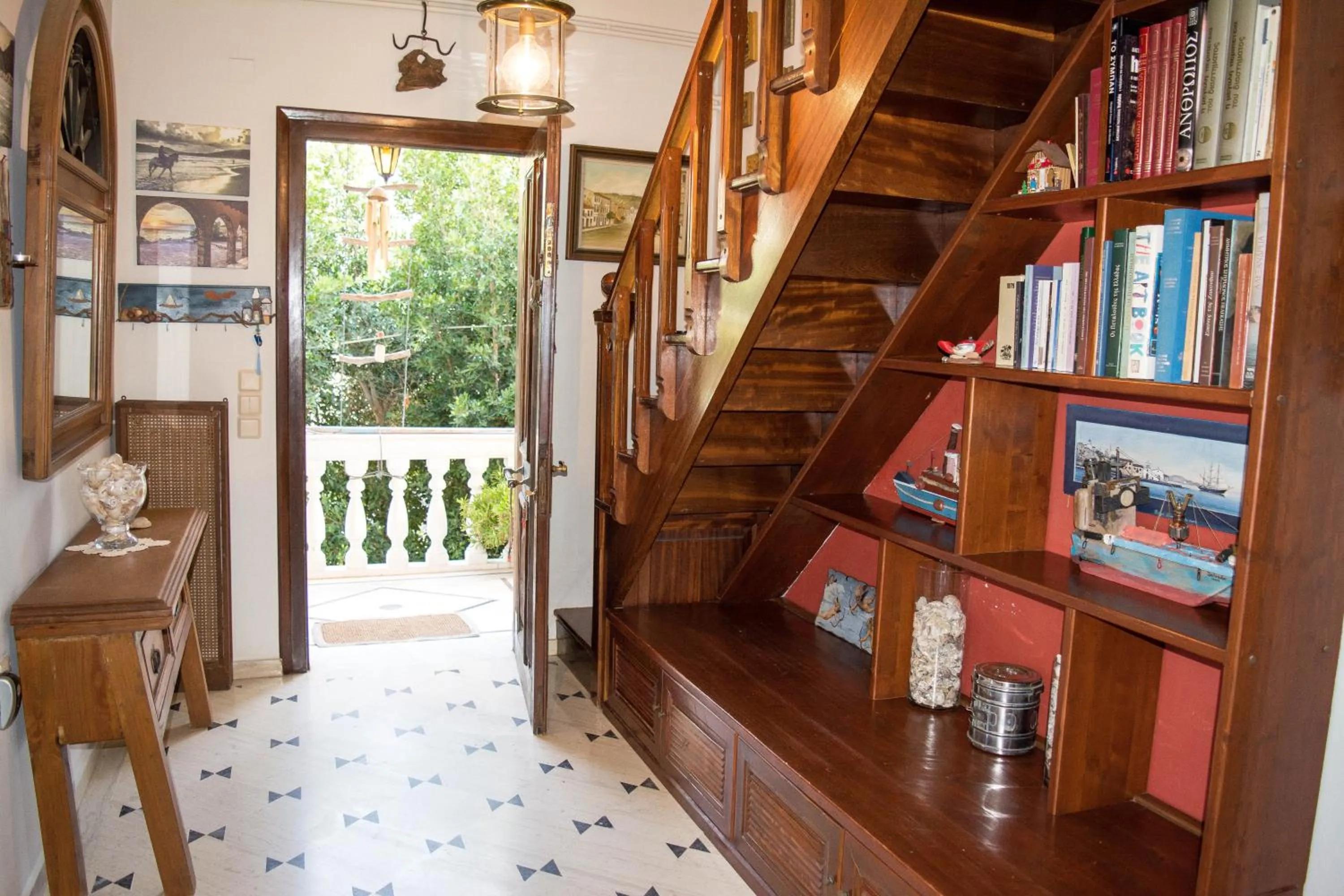 Library in Villa marina " G "