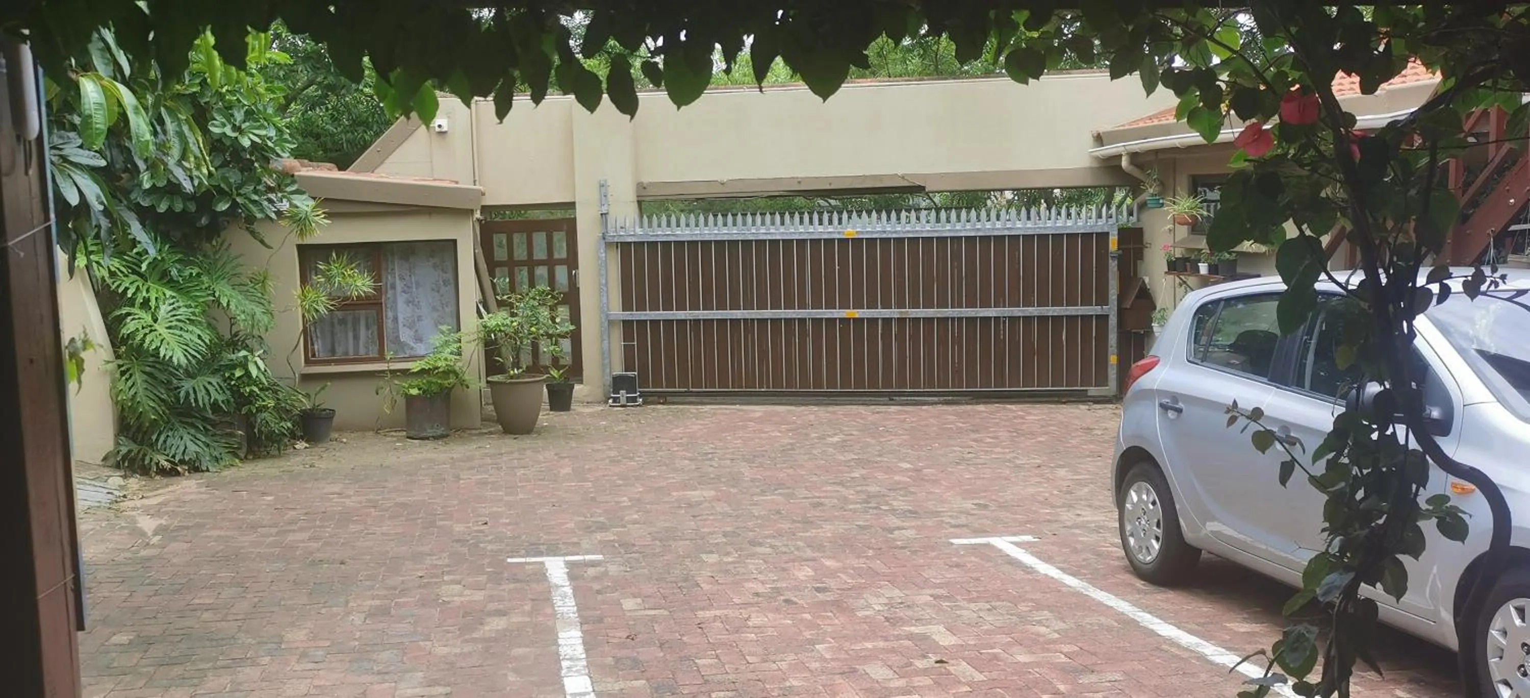 Parking in Hoylake Inn