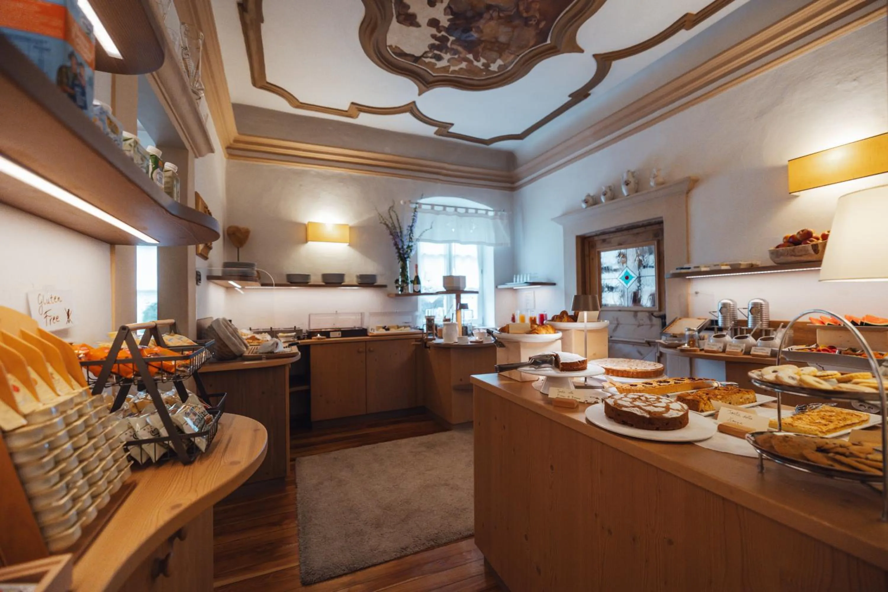 Food and drinks in Hotel Garnì Laurino