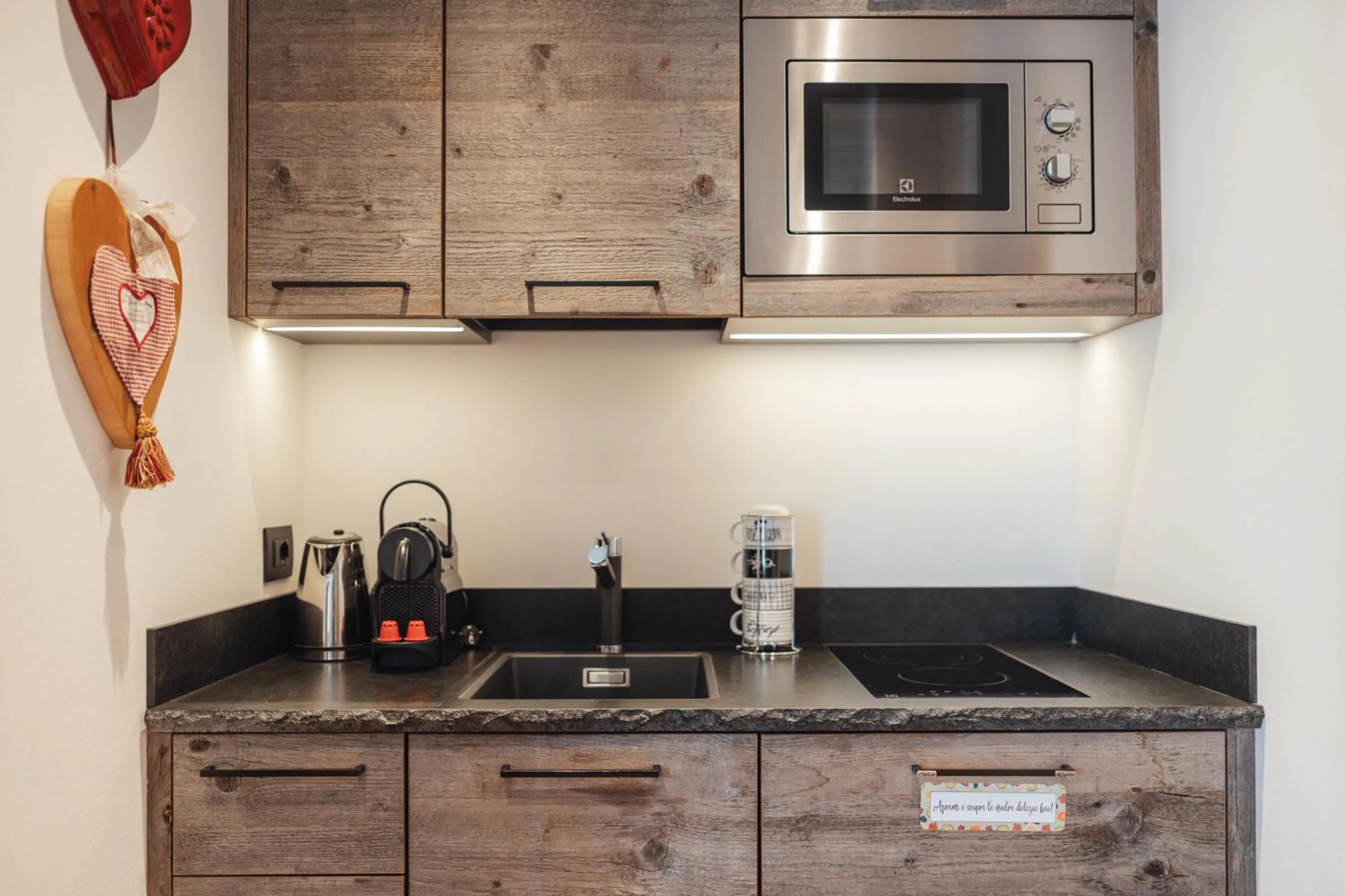 Kitchen or kitchenette in Hotel Garnì Laurino