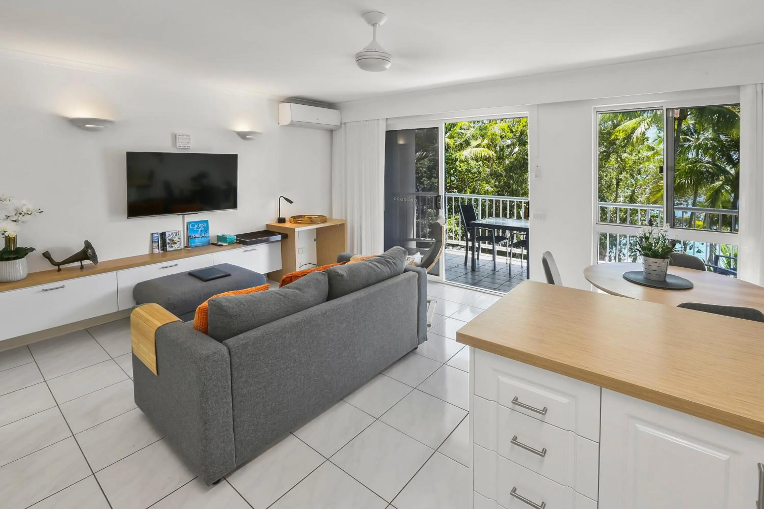 Living room in Agincourt Beachfront Apartments