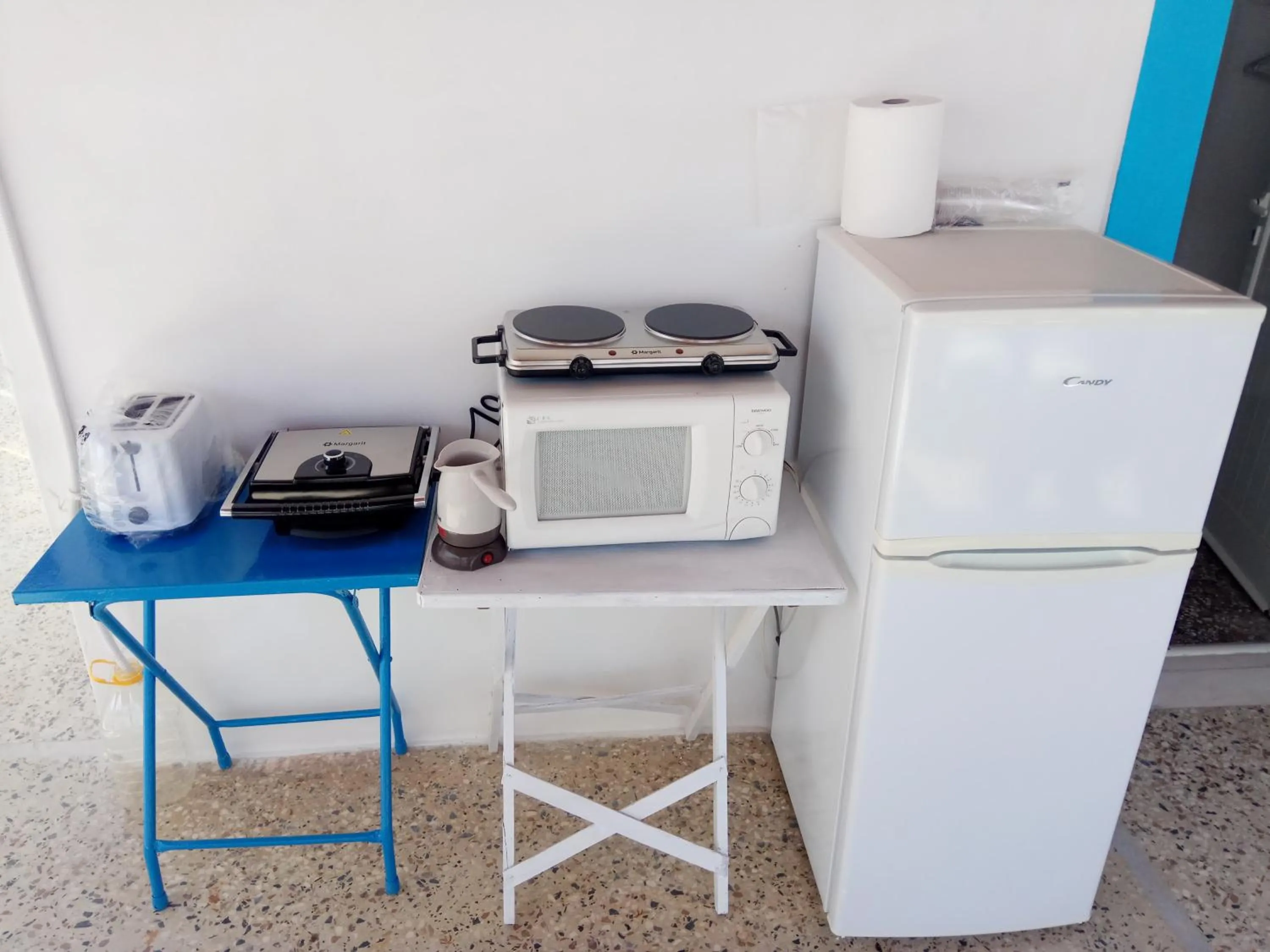 Coffee/tea facilities in Grandma Vasiliki Rooms To Let