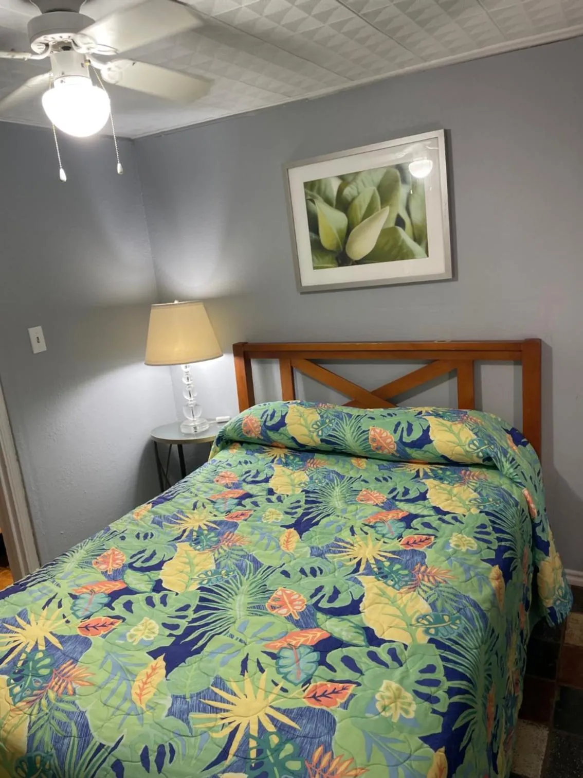 Bedroom, Bed in Southwind Inn