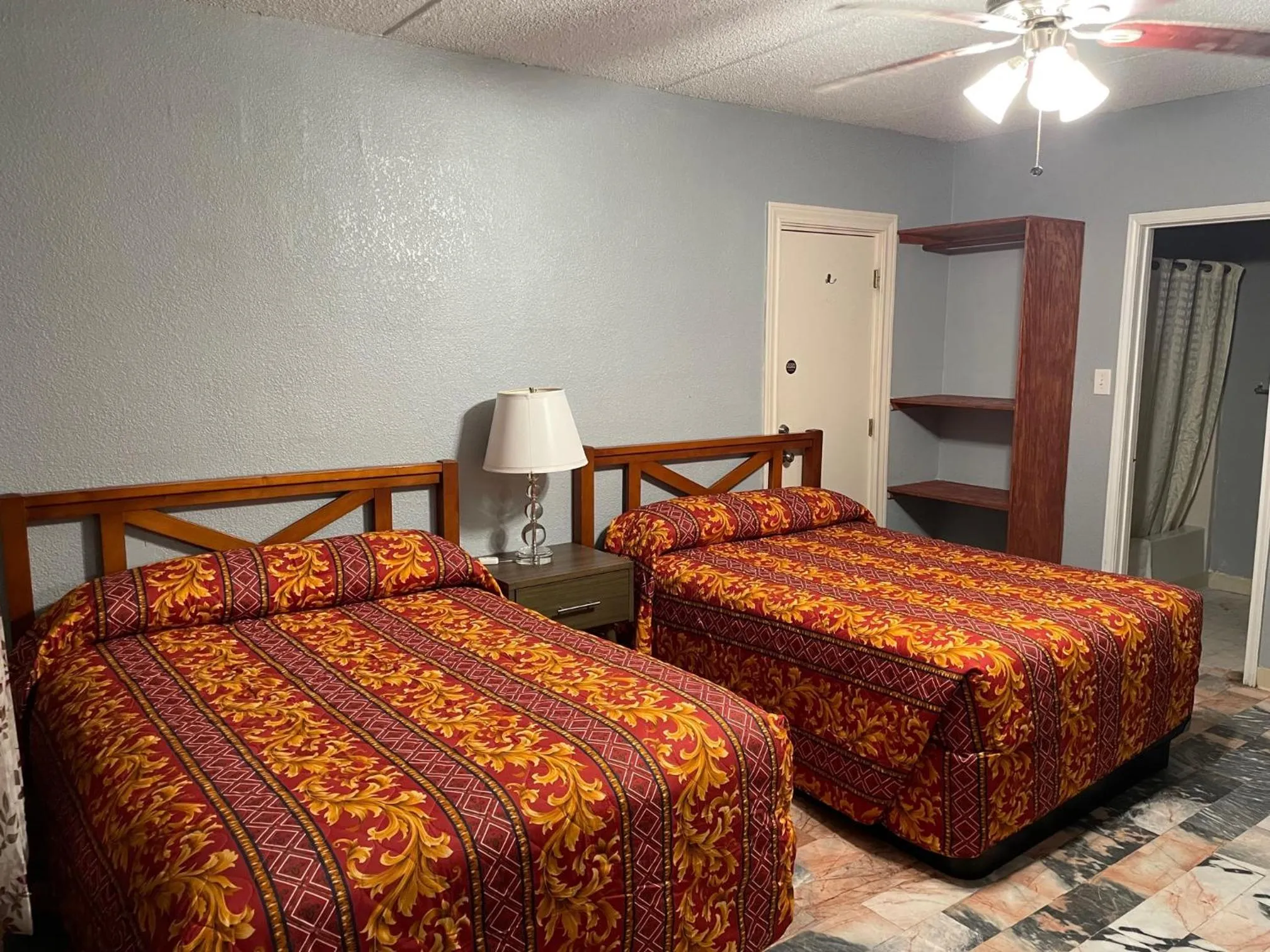 Bed in Southwind Inn
