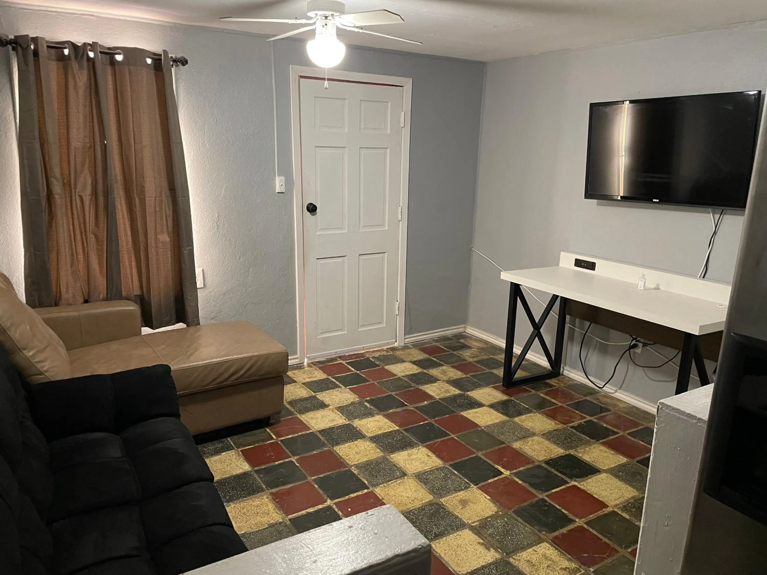 TV and multimedia in Southwind Inn