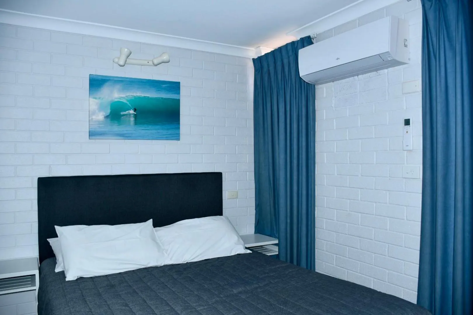 Bed in Kalbarri Seafront Villas