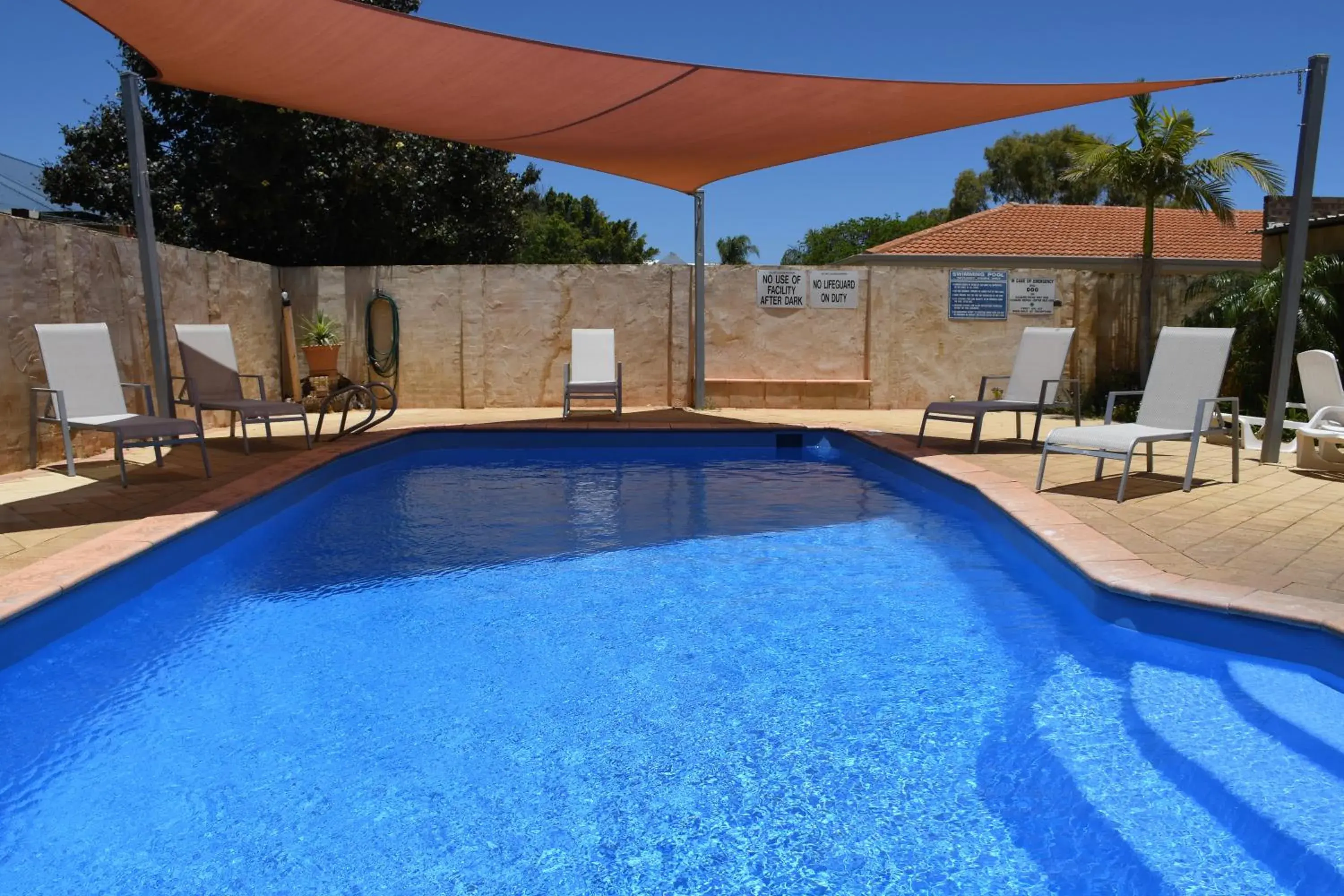Swimming pool in Kalbarri Seafront Villas Swimming pool in Kalbarri Seafront Villas