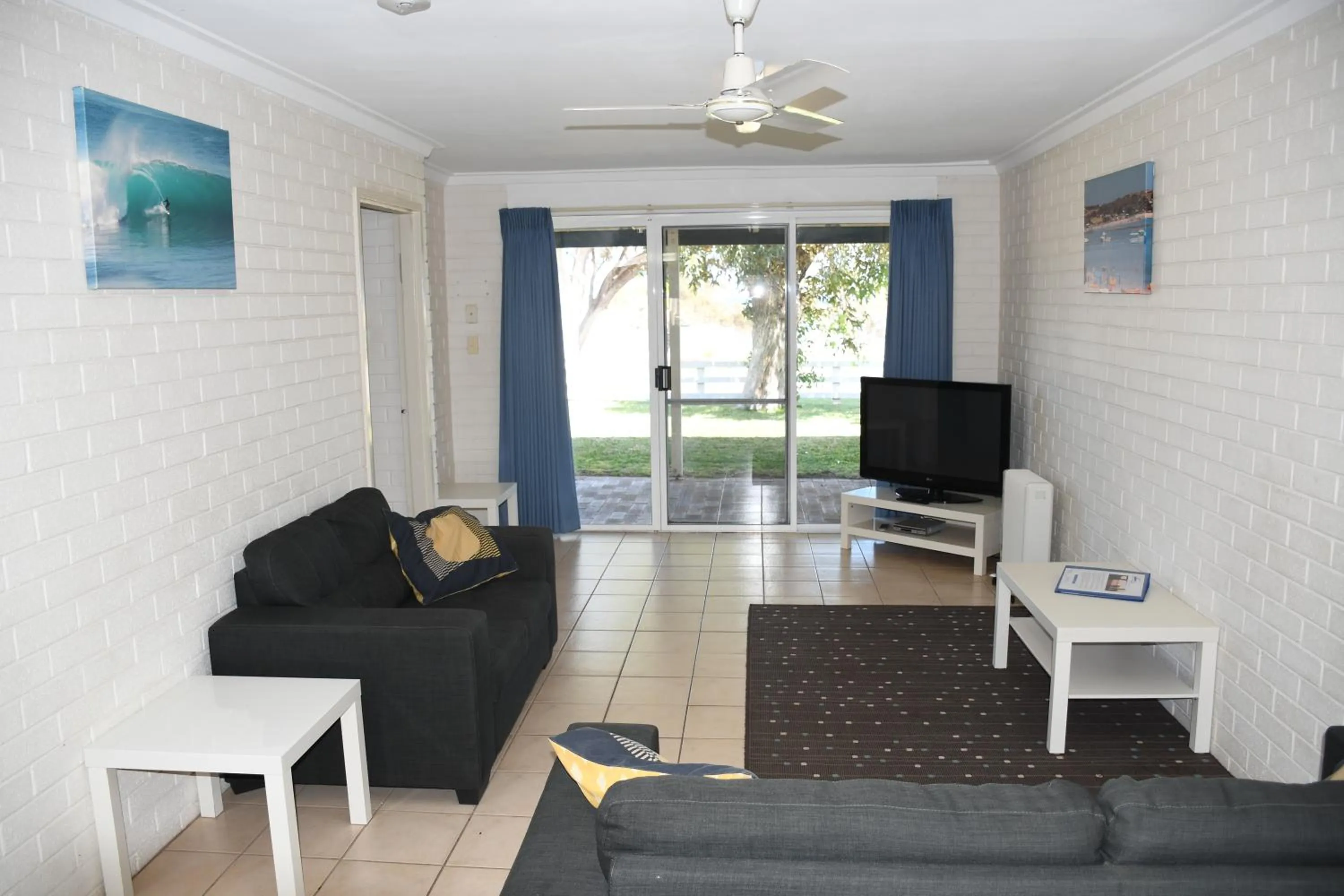 Photo of the whole room in Kalbarri Seafront Villas
