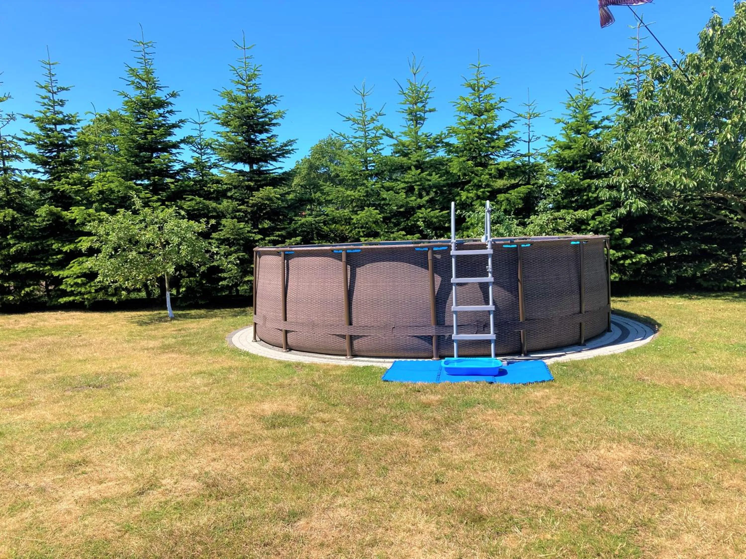 Pool view in Domki Kaktus