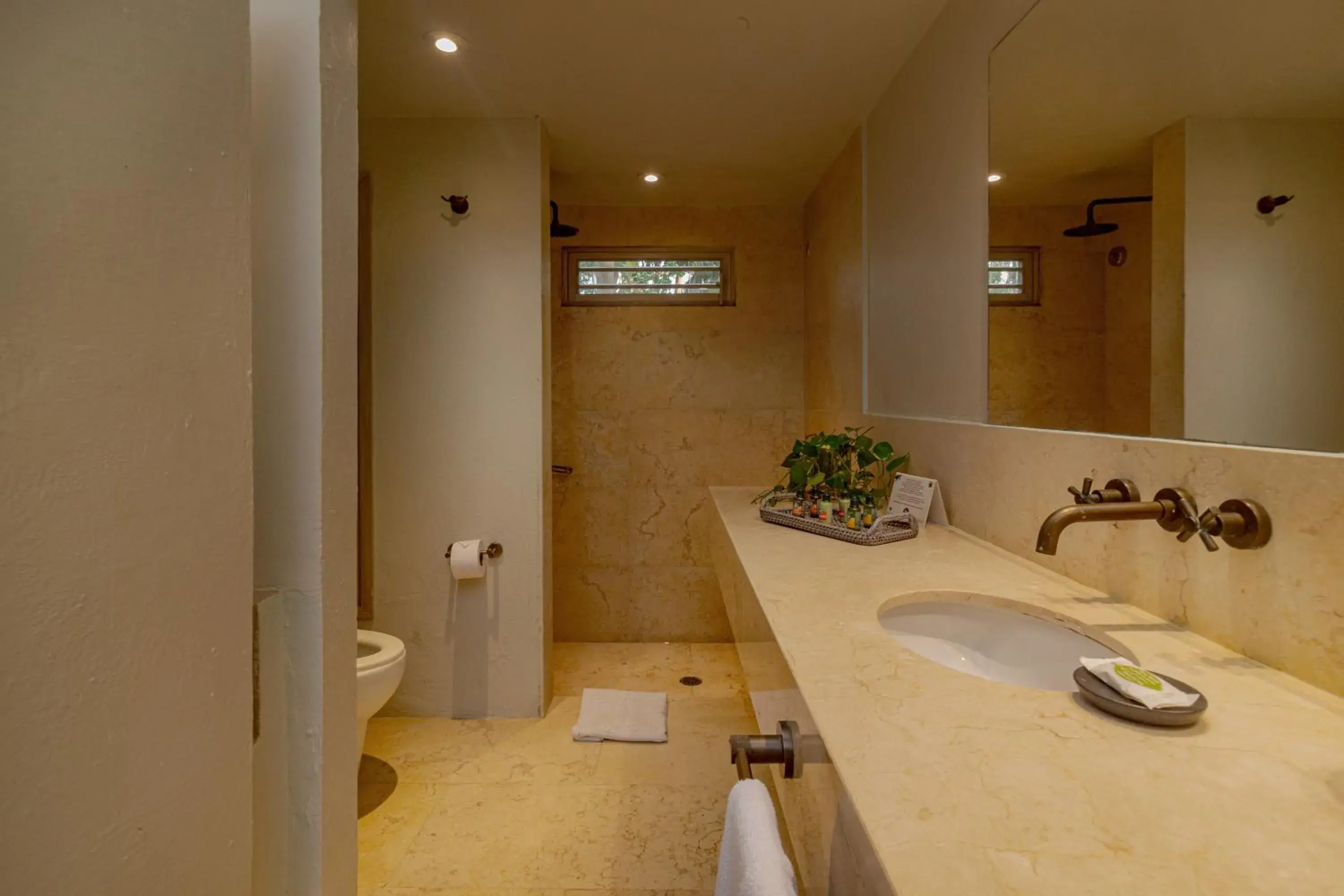 Superior Double Room in Hotel San Pedro de Majagua Superior Double Room in Hotel San Pedro de Majagua