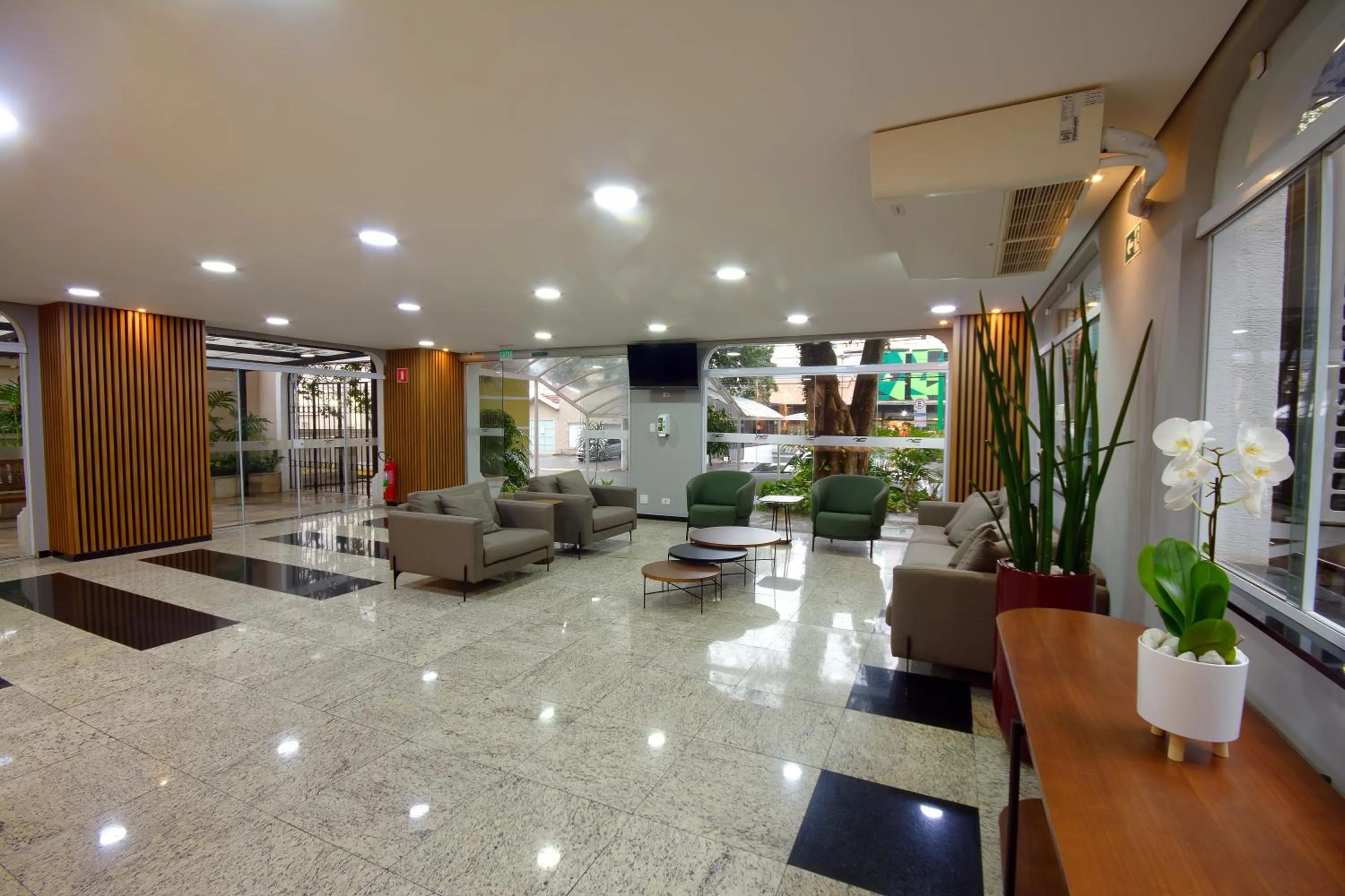 Lobby or reception in Fênix Hotel Moema