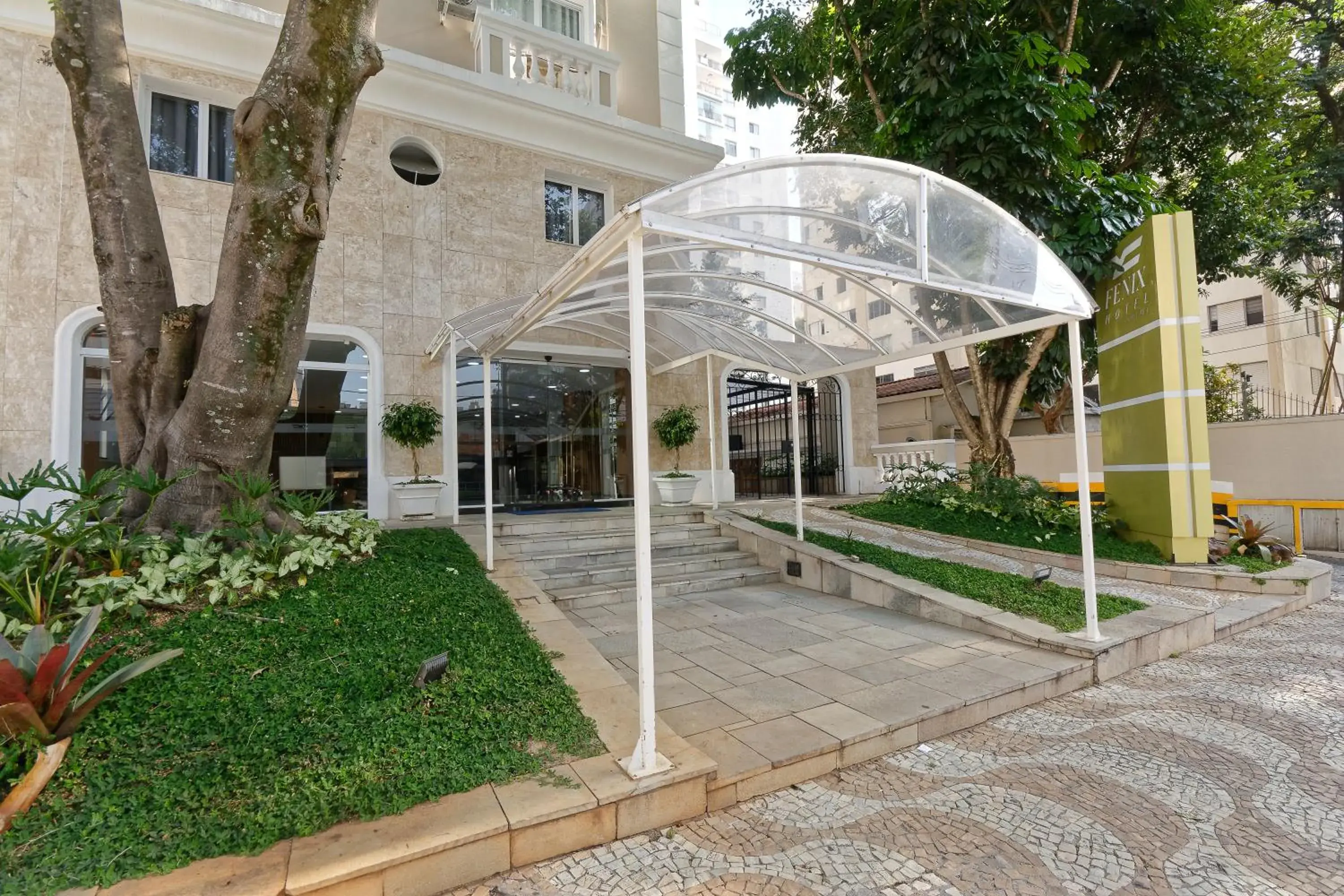 Property building in Fênix Hotel Moema Property building in Fênix Hotel Moema
