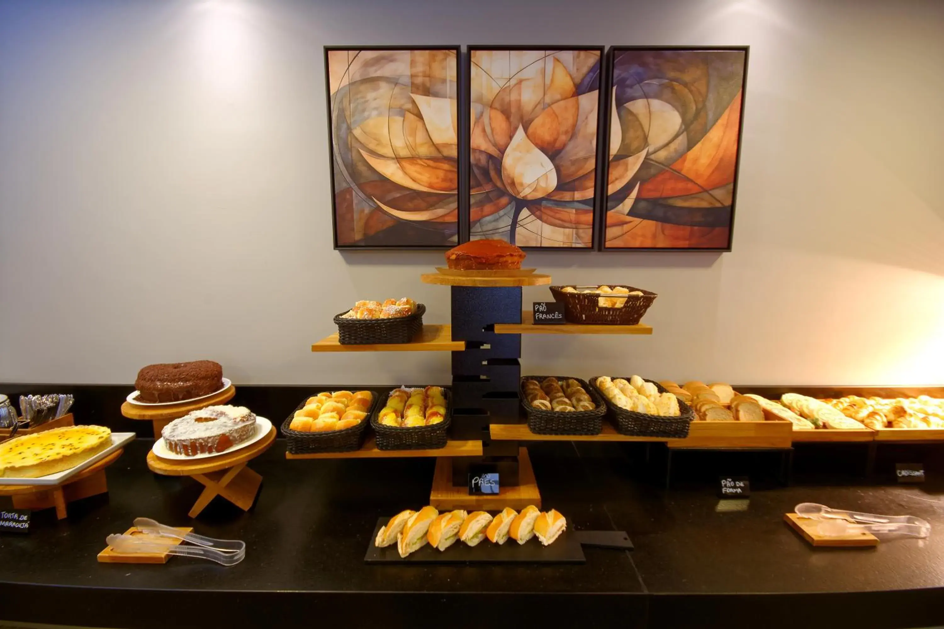 Breakfast in Fênix Hotel Moema Breakfast in Fênix Hotel Moema