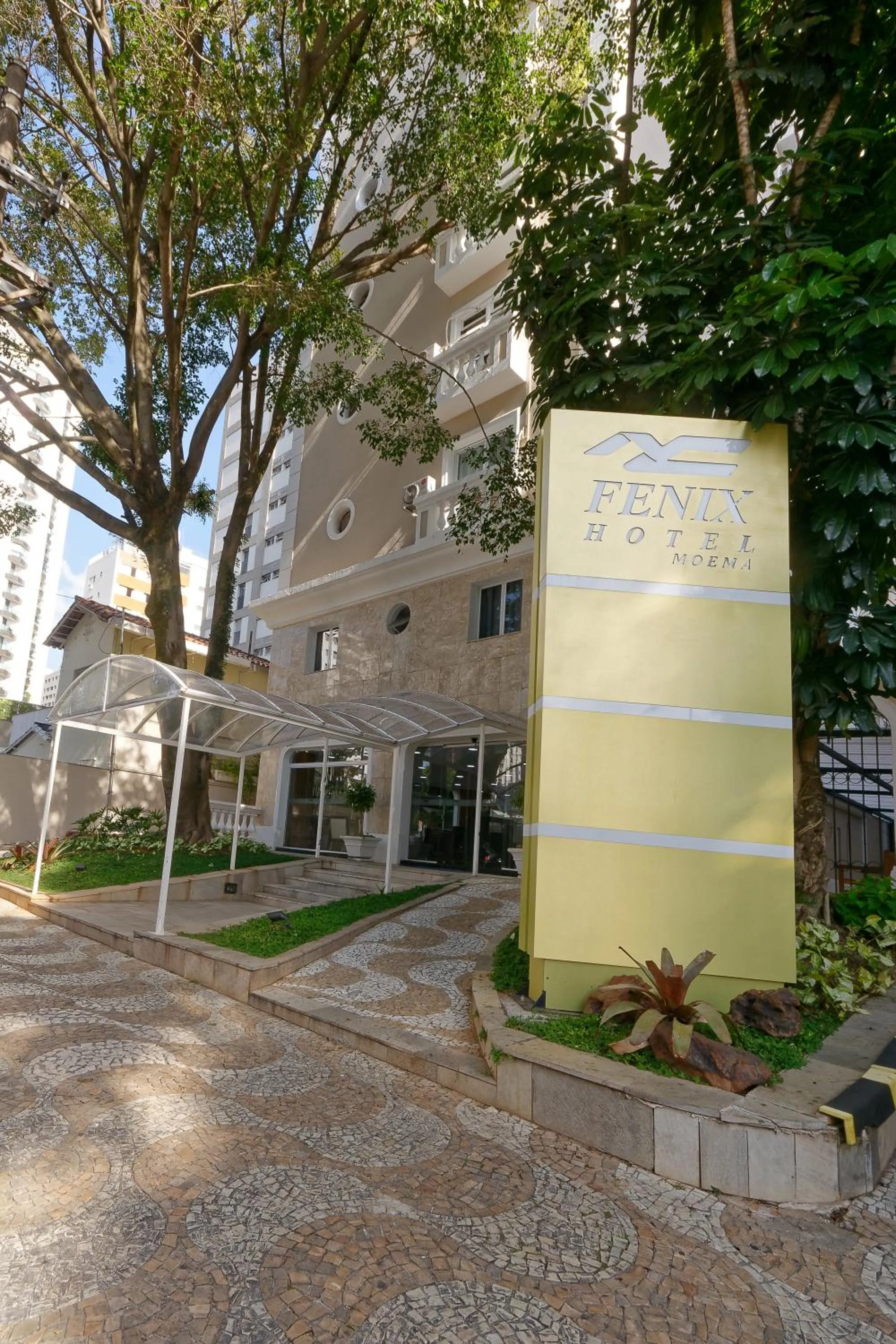 Property building in Fênix Hotel Moema