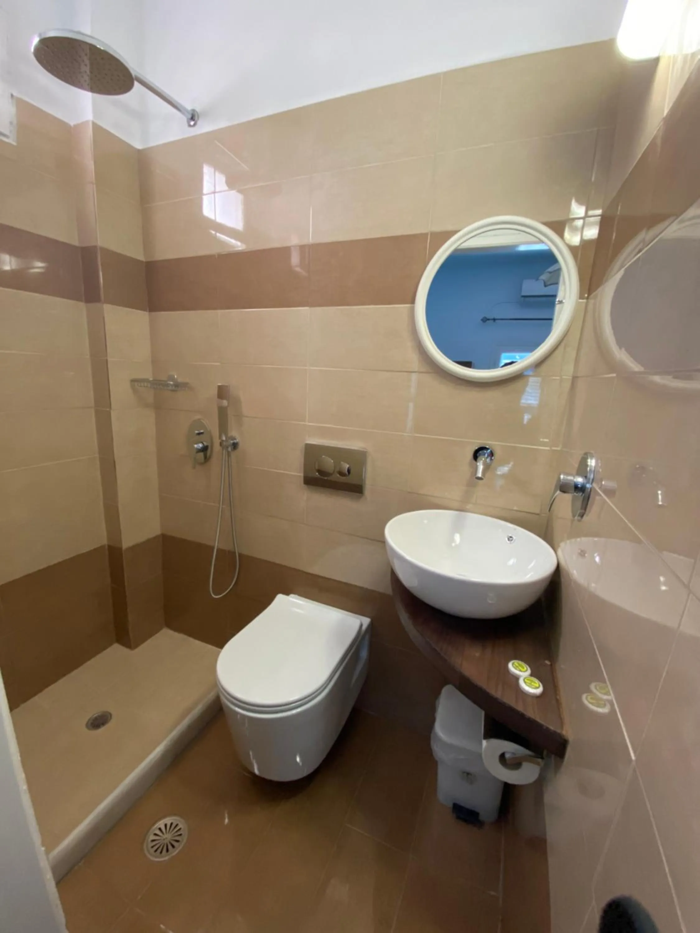 Shower in Stella Nomikou Apartments