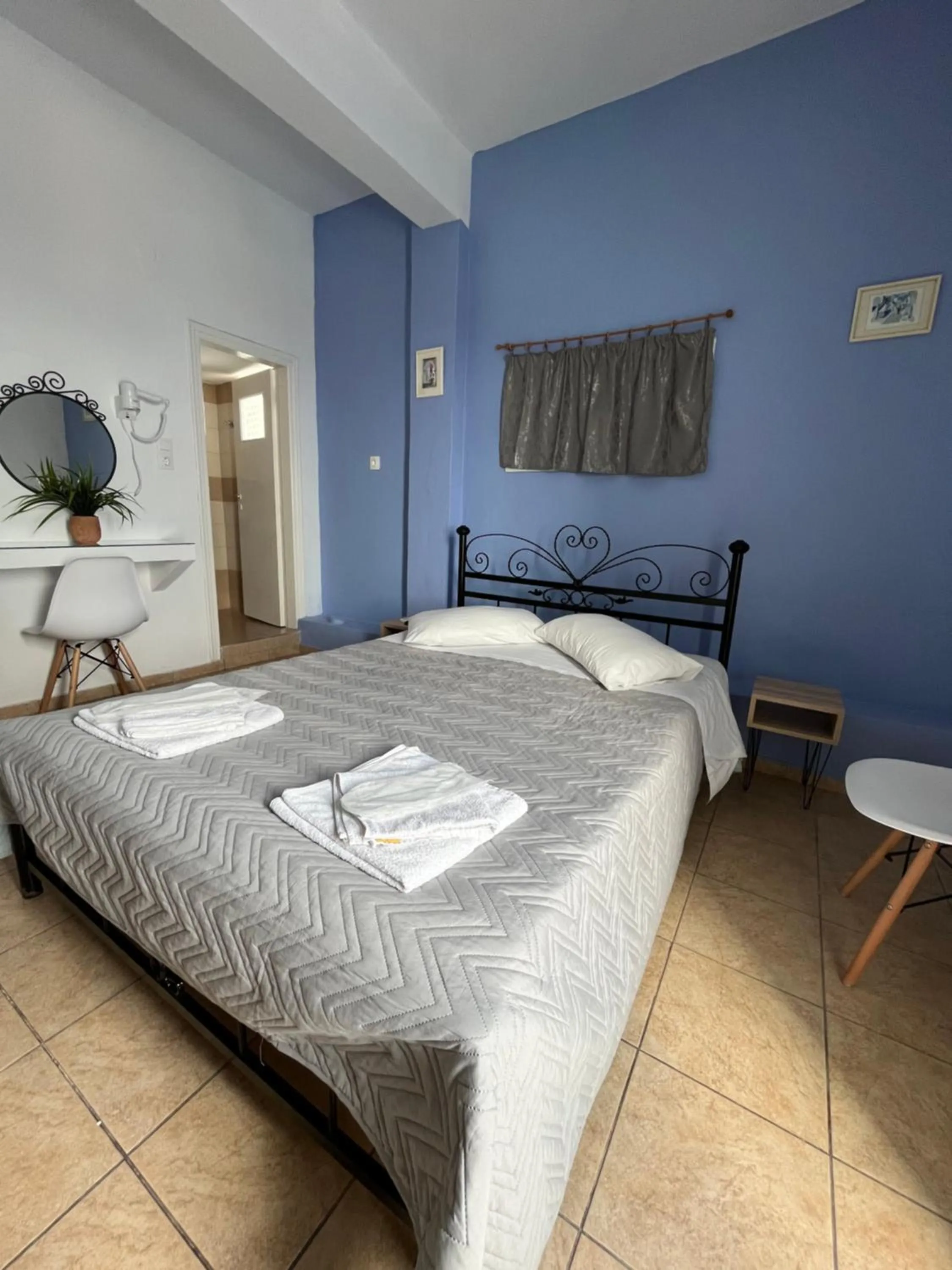 Property building, Bed in Stella Nomikou Apartments