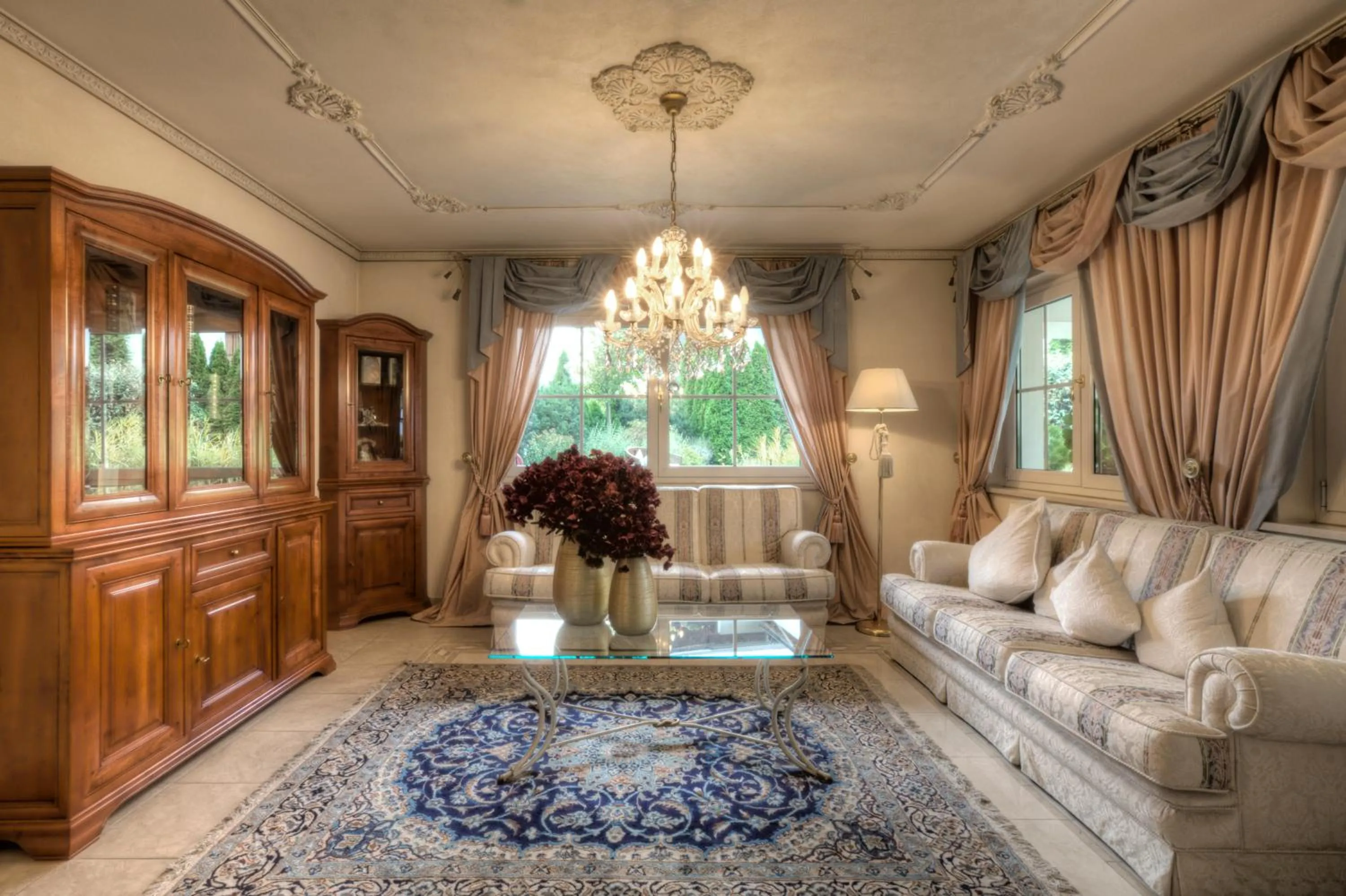 Living room in Hotel Rössl