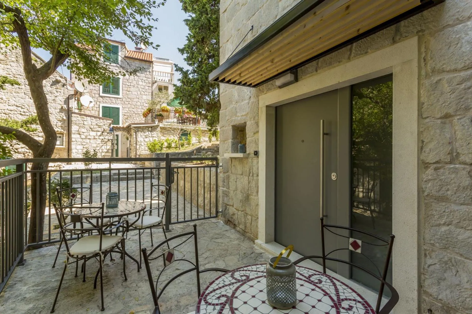 Balcony/Terrace in Miara Luxury Rooms