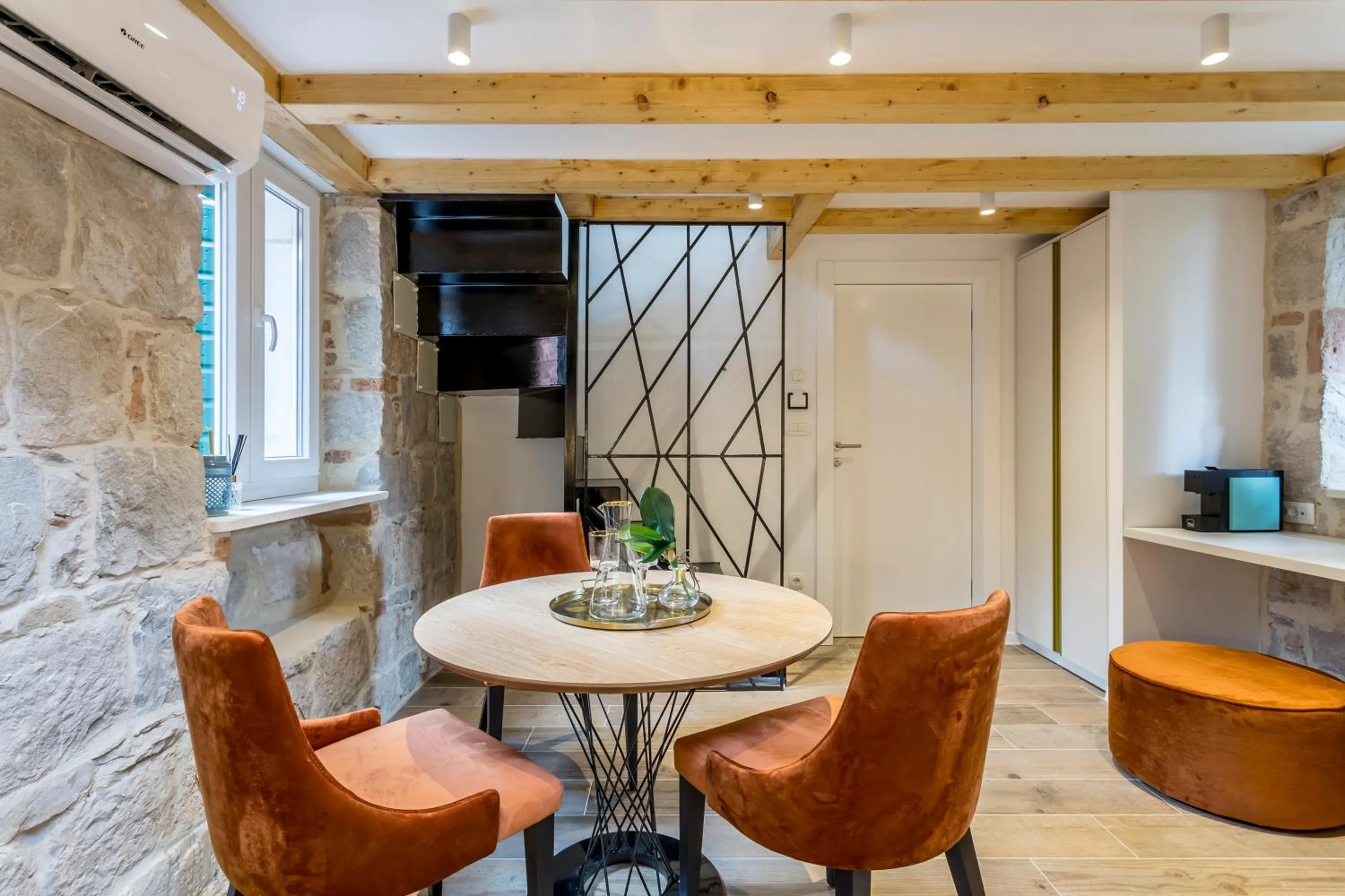 Miara Luxury Rooms