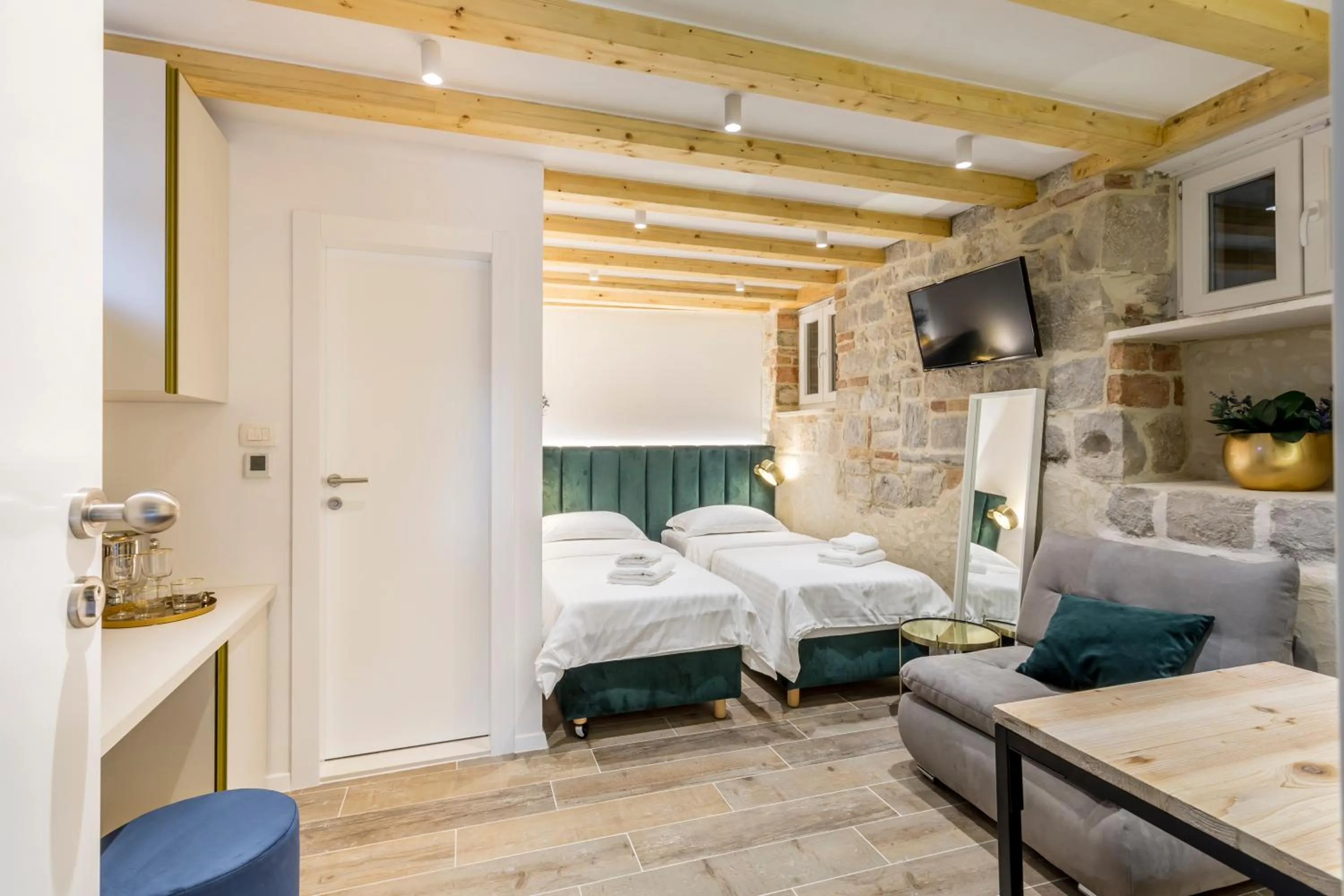 Bed in Miara Luxury Rooms