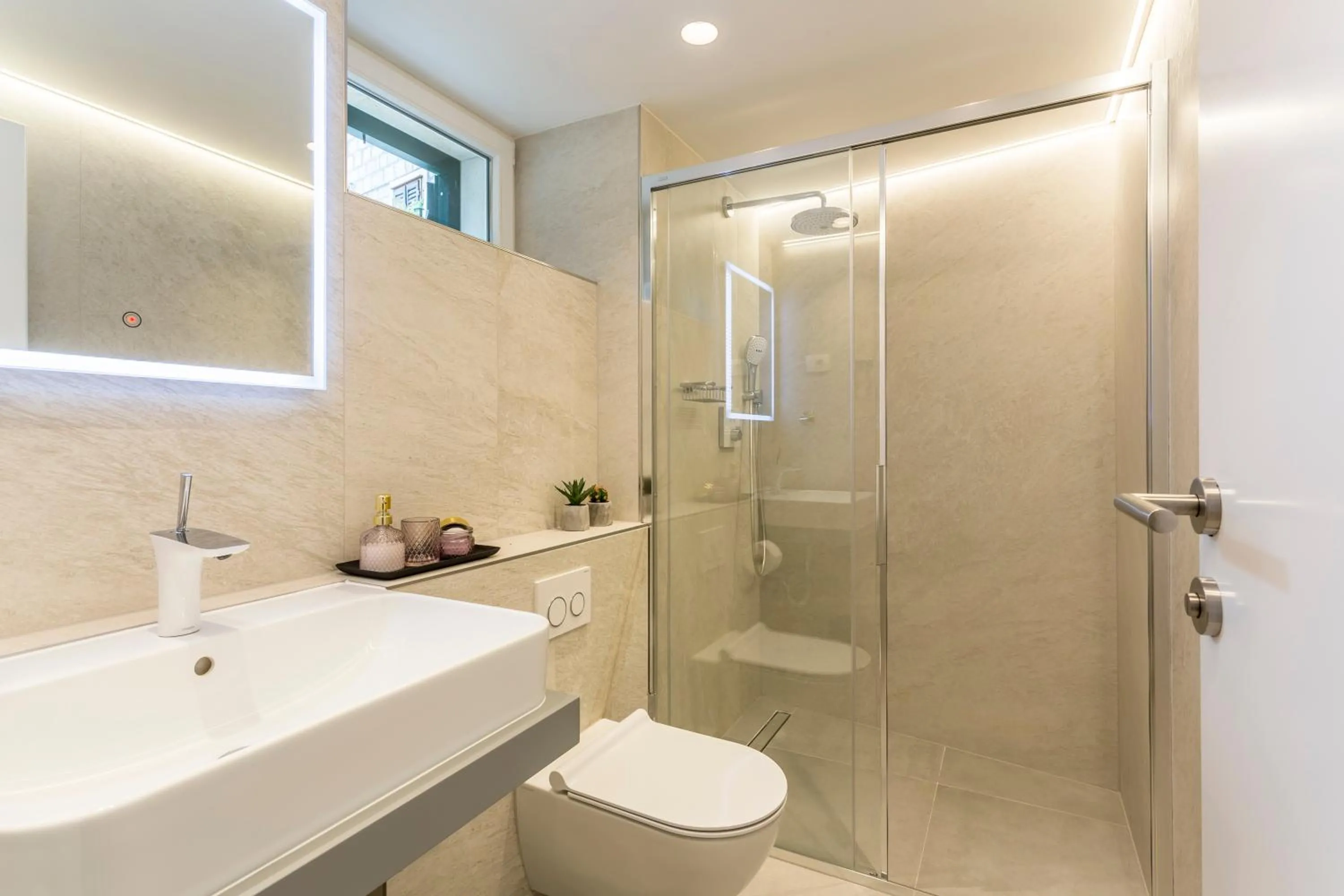 Miara Luxury Rooms