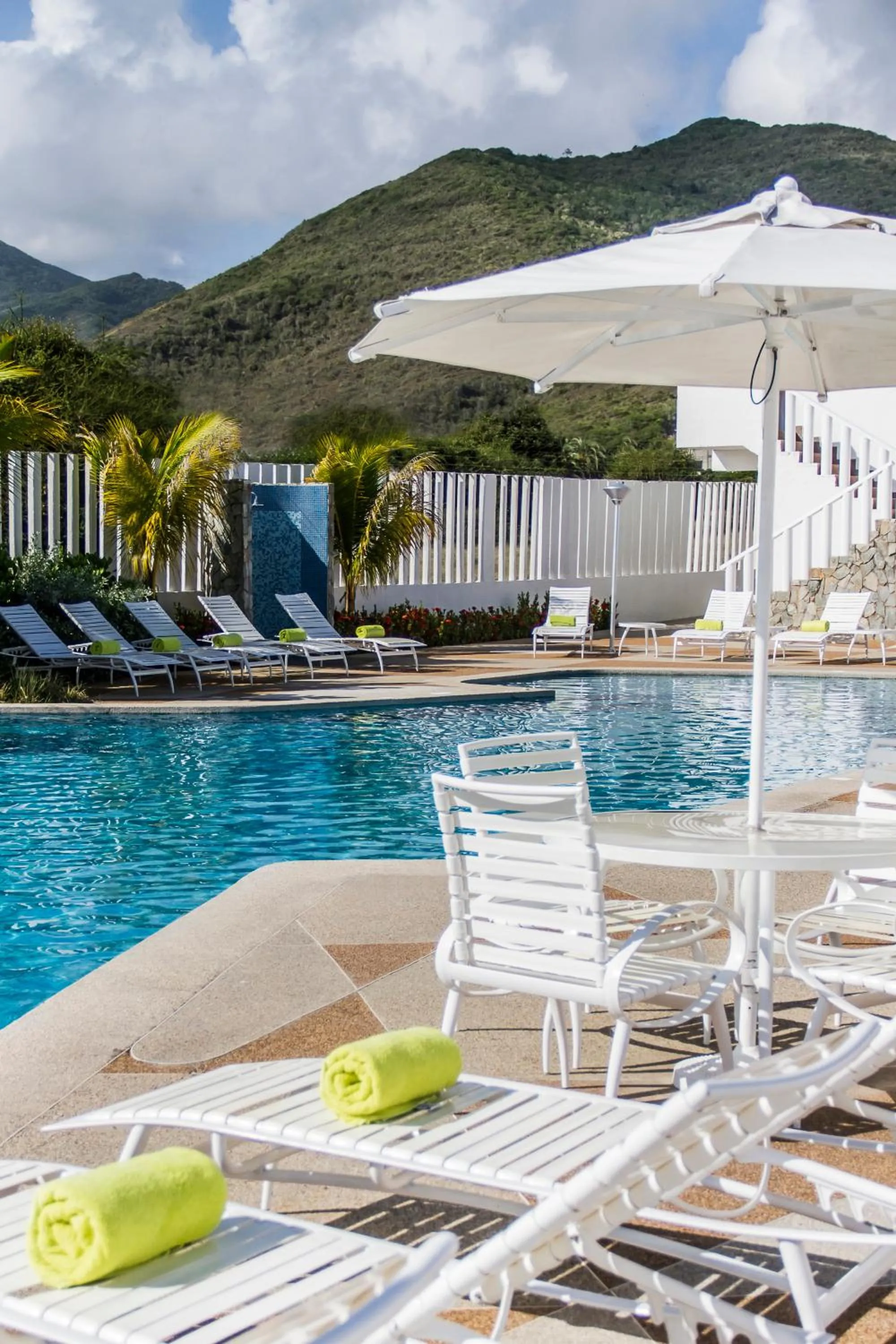 Mountain view in Agua Dorada Beach Hotel By Lidotel