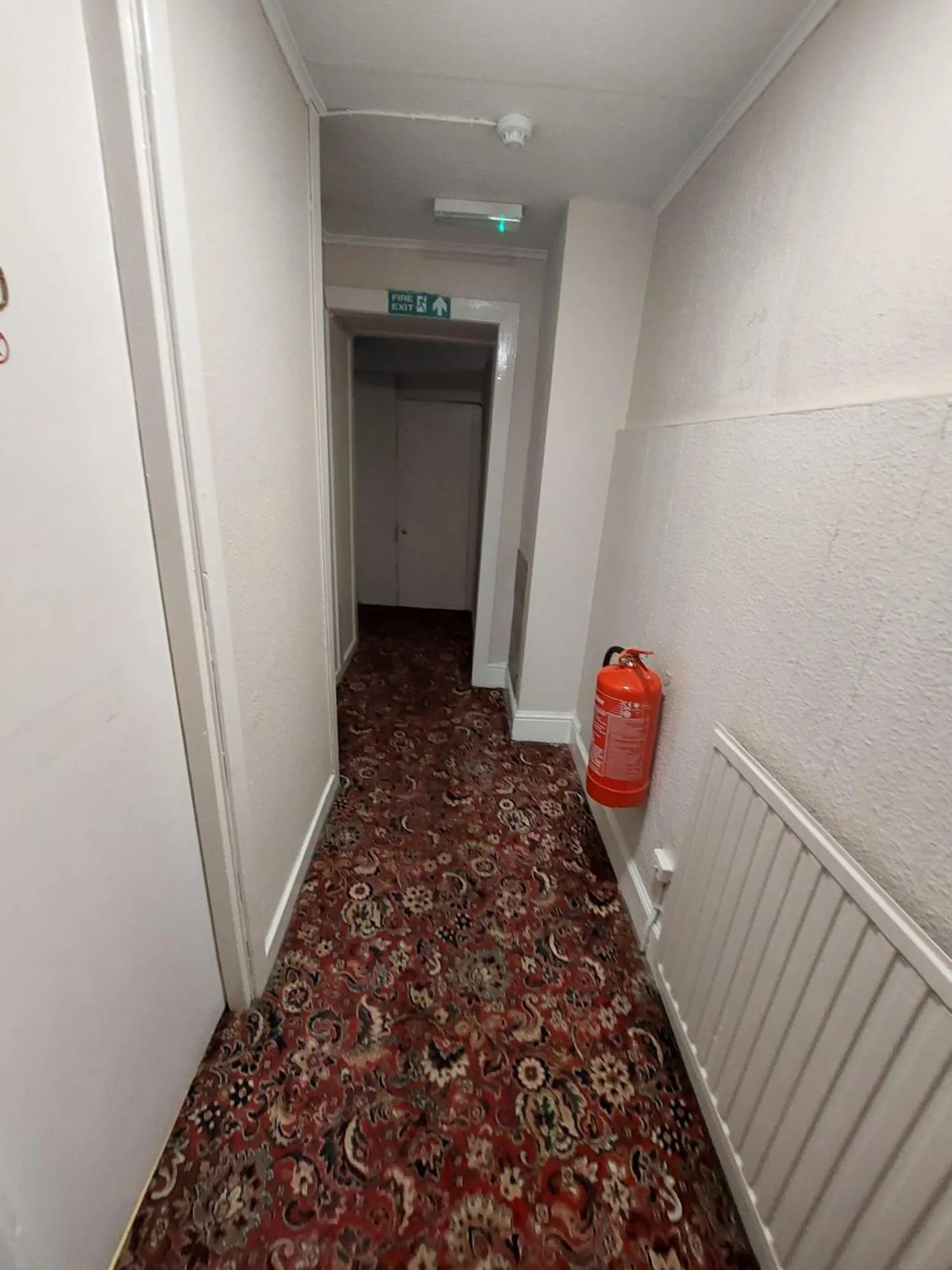 Property building in Edinburgh House Hotel