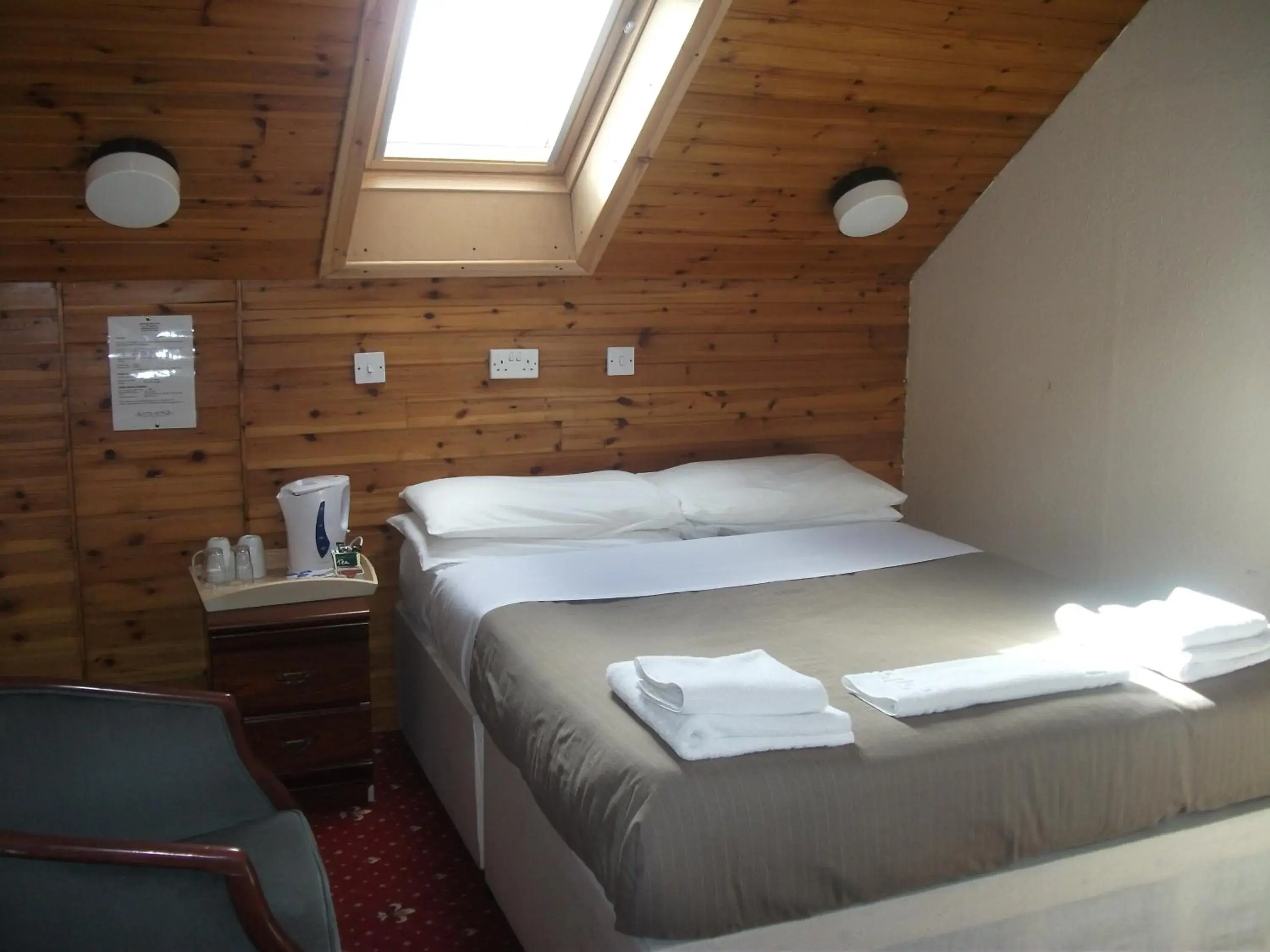 Bed in Edinburgh House Hotel Bed in Edinburgh House Hotel