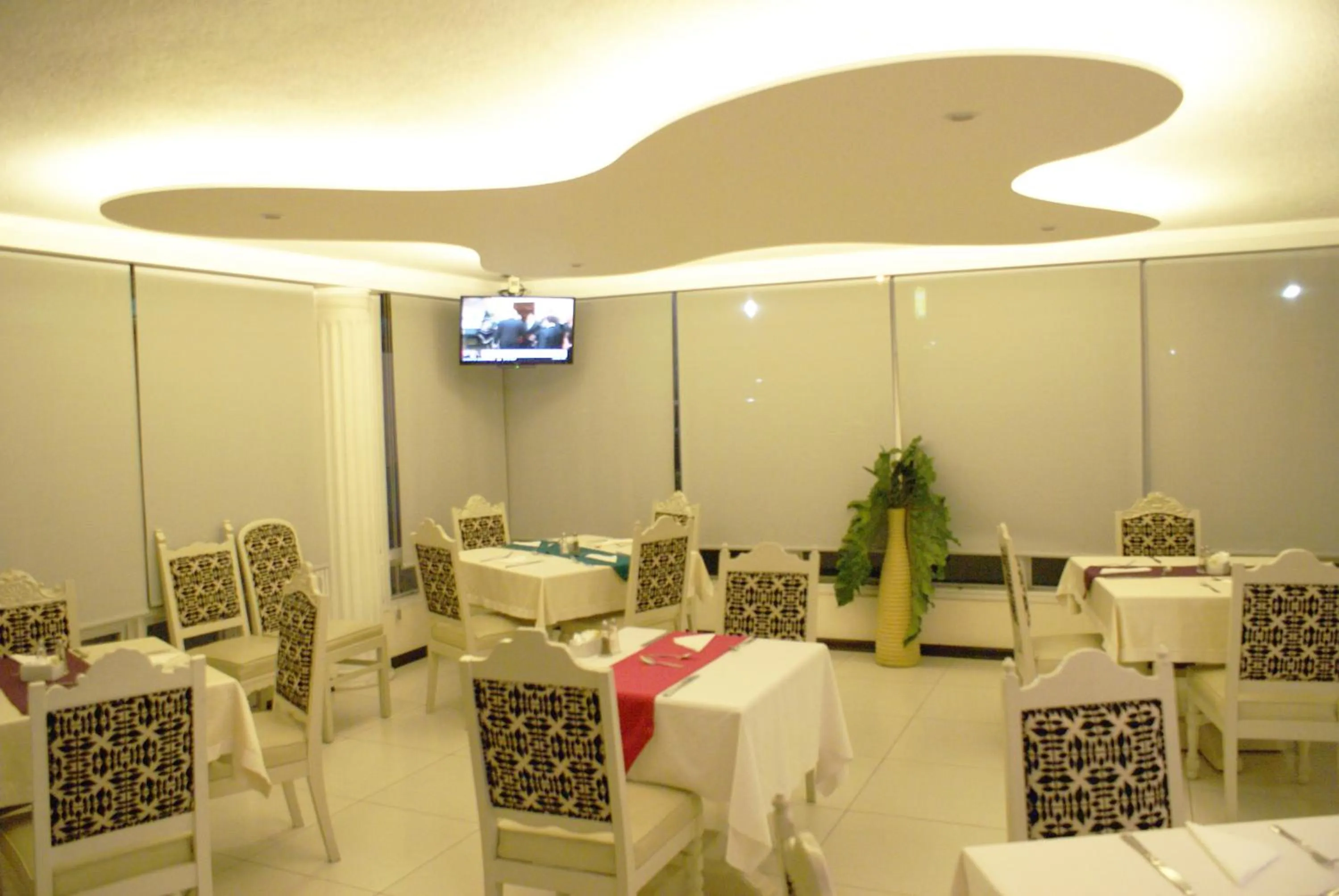 Restaurant/places to eat in Hotel San Carlos