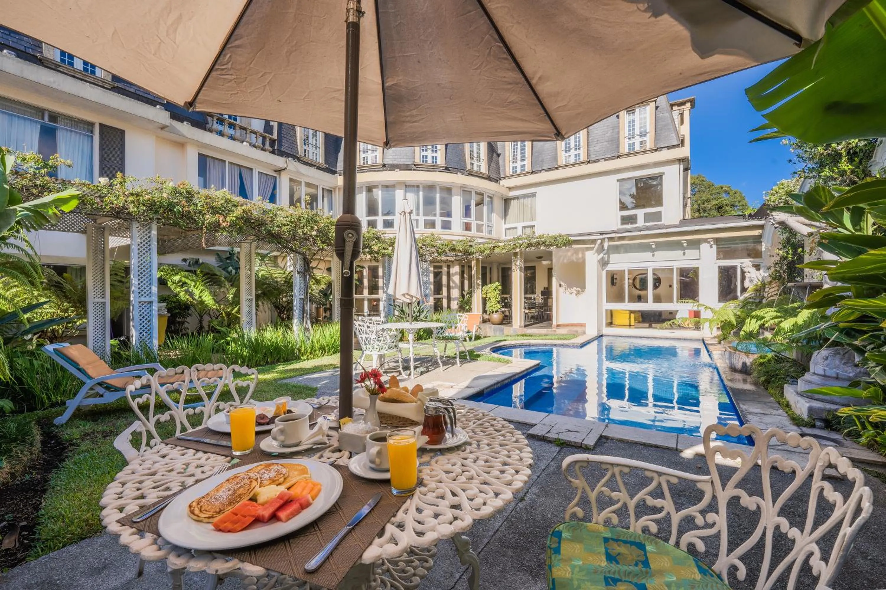 Food and drinks in Hotel San Carlos