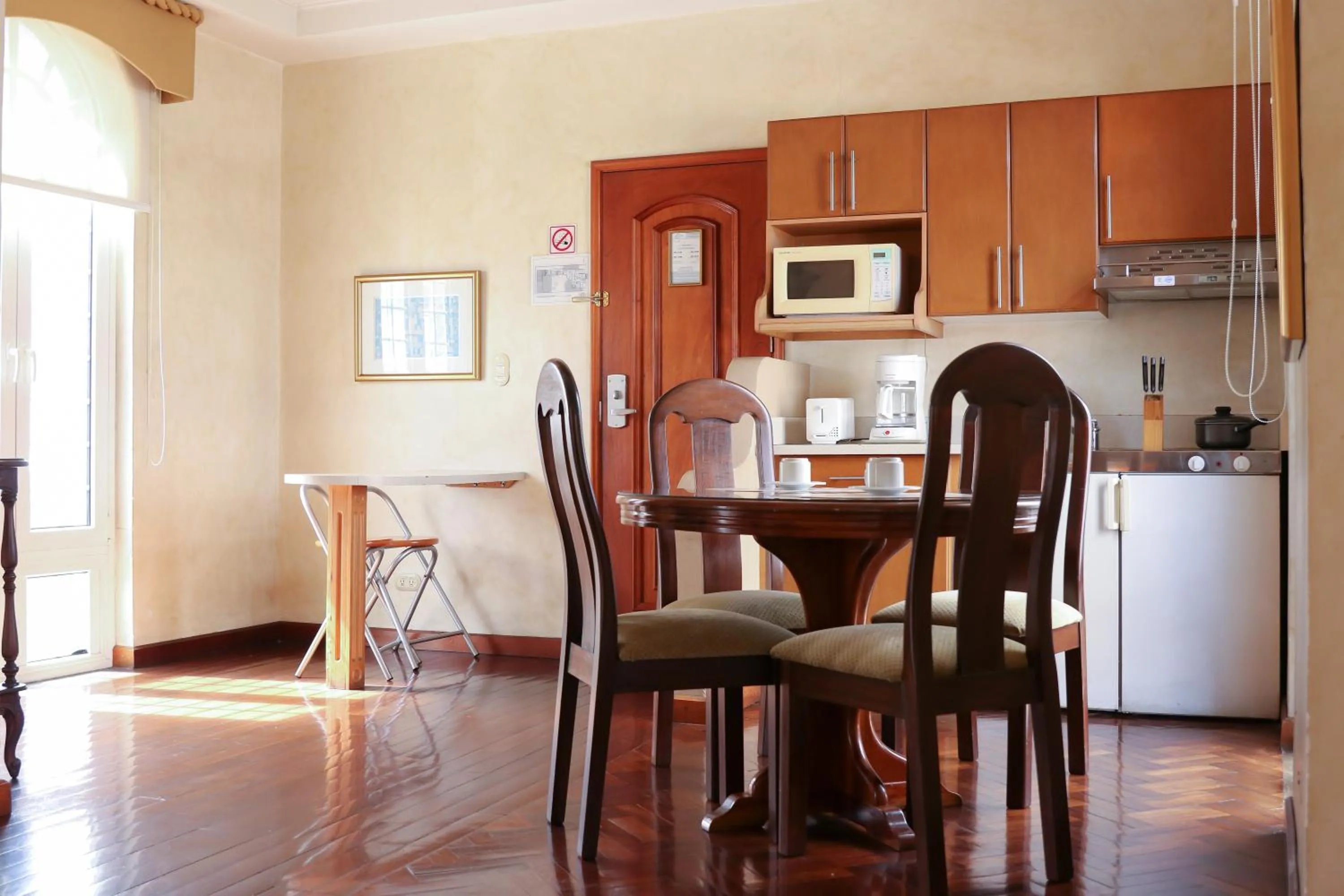 Kitchen or kitchenette in Hotel San Carlos