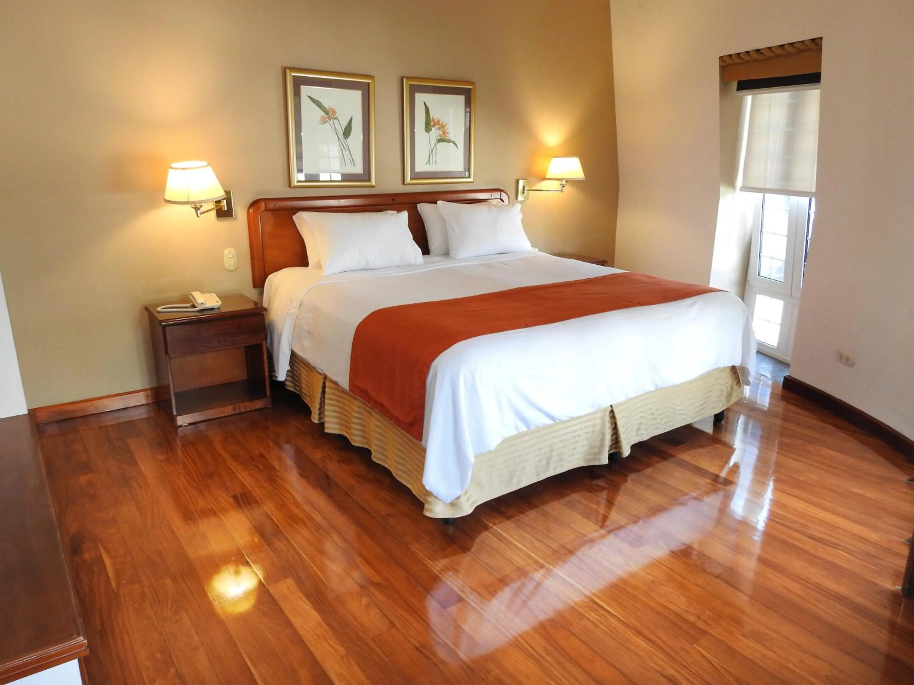 Bed in Hotel San Carlos