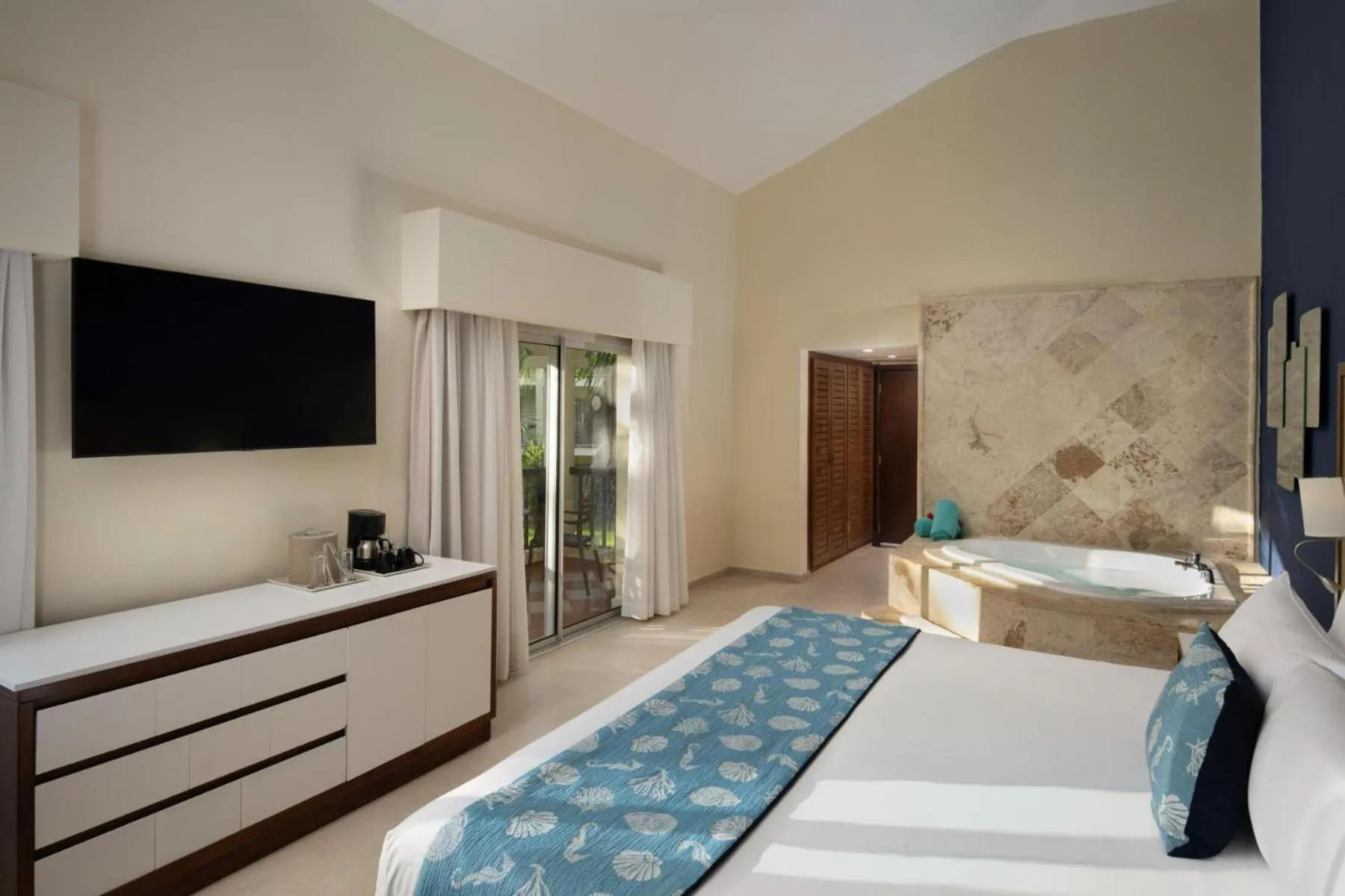 Bed in Impressive Premium Punta Cana - All Inclusive
