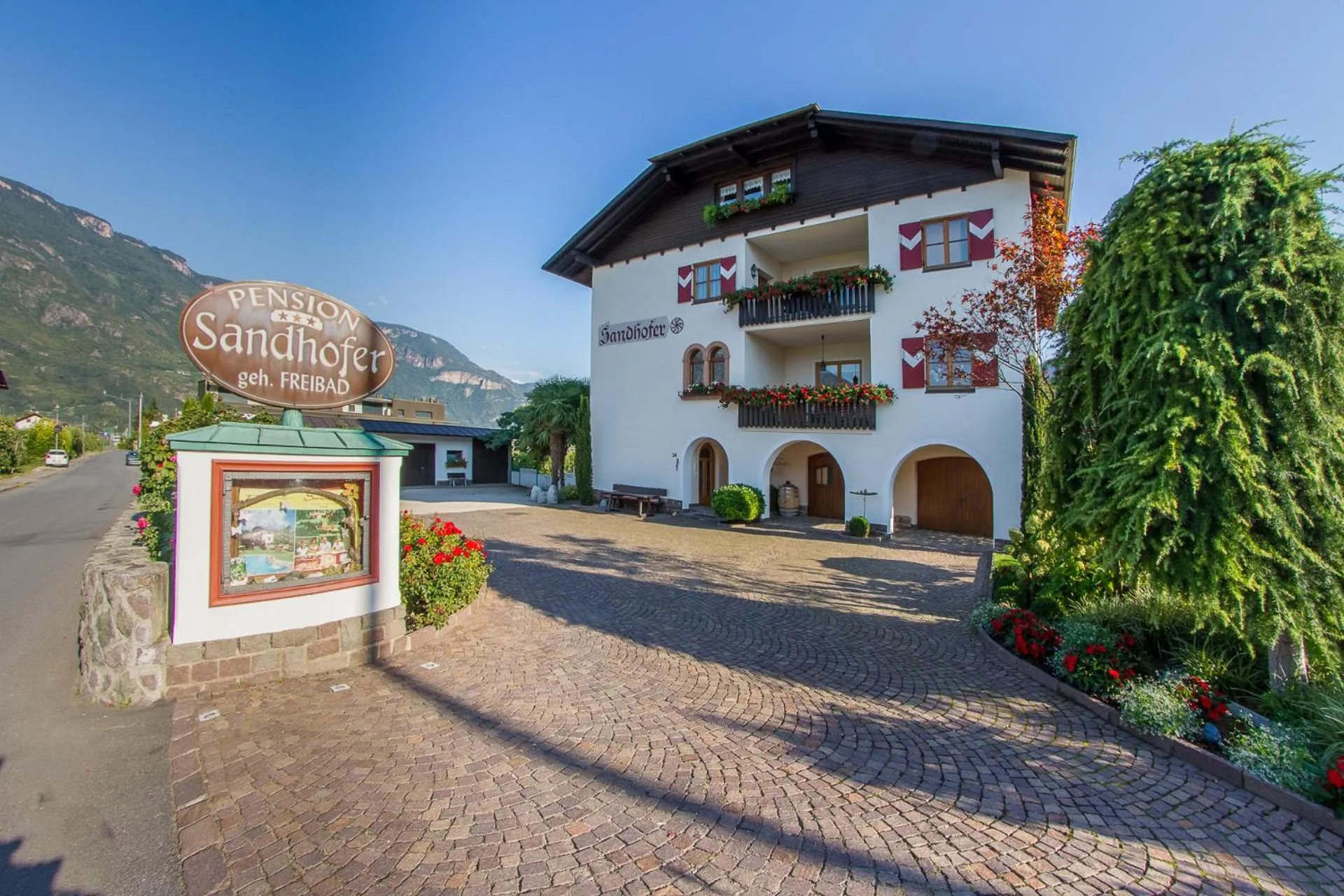 Property building in Pension Sandhofer