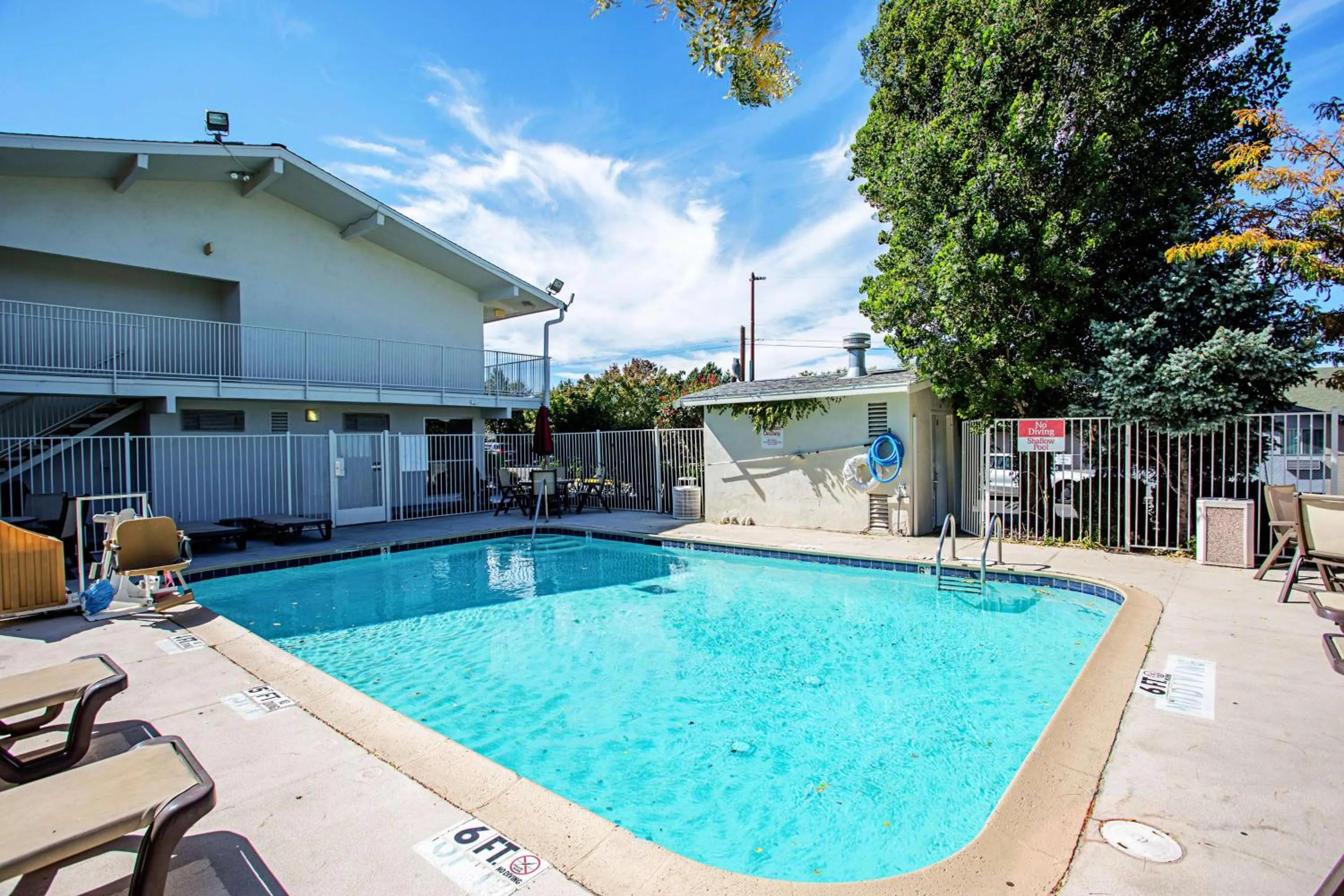 Day in Motel 6-Prescott, AZ