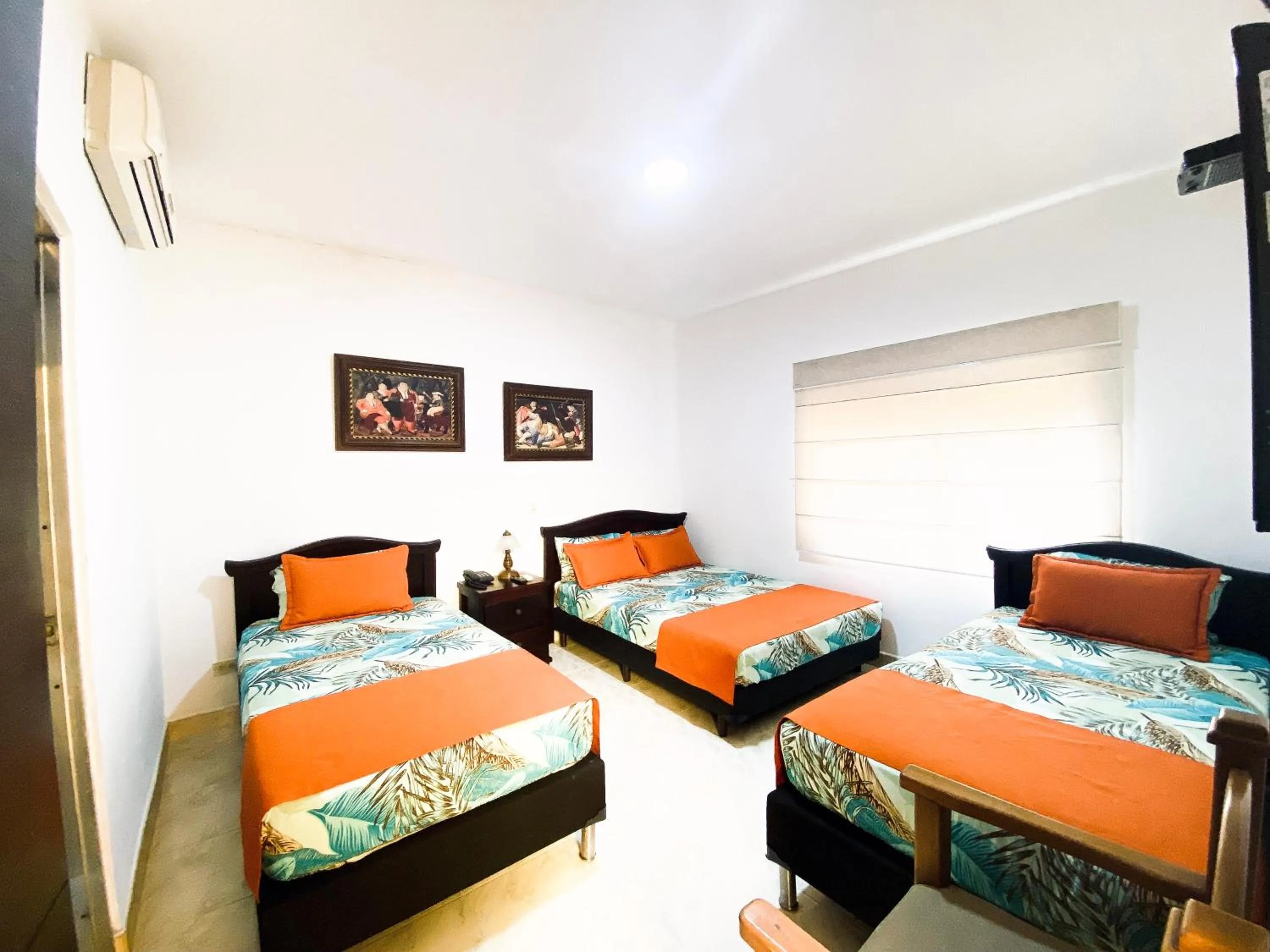 Photo of the whole room, Bed in Hotel Palma 70