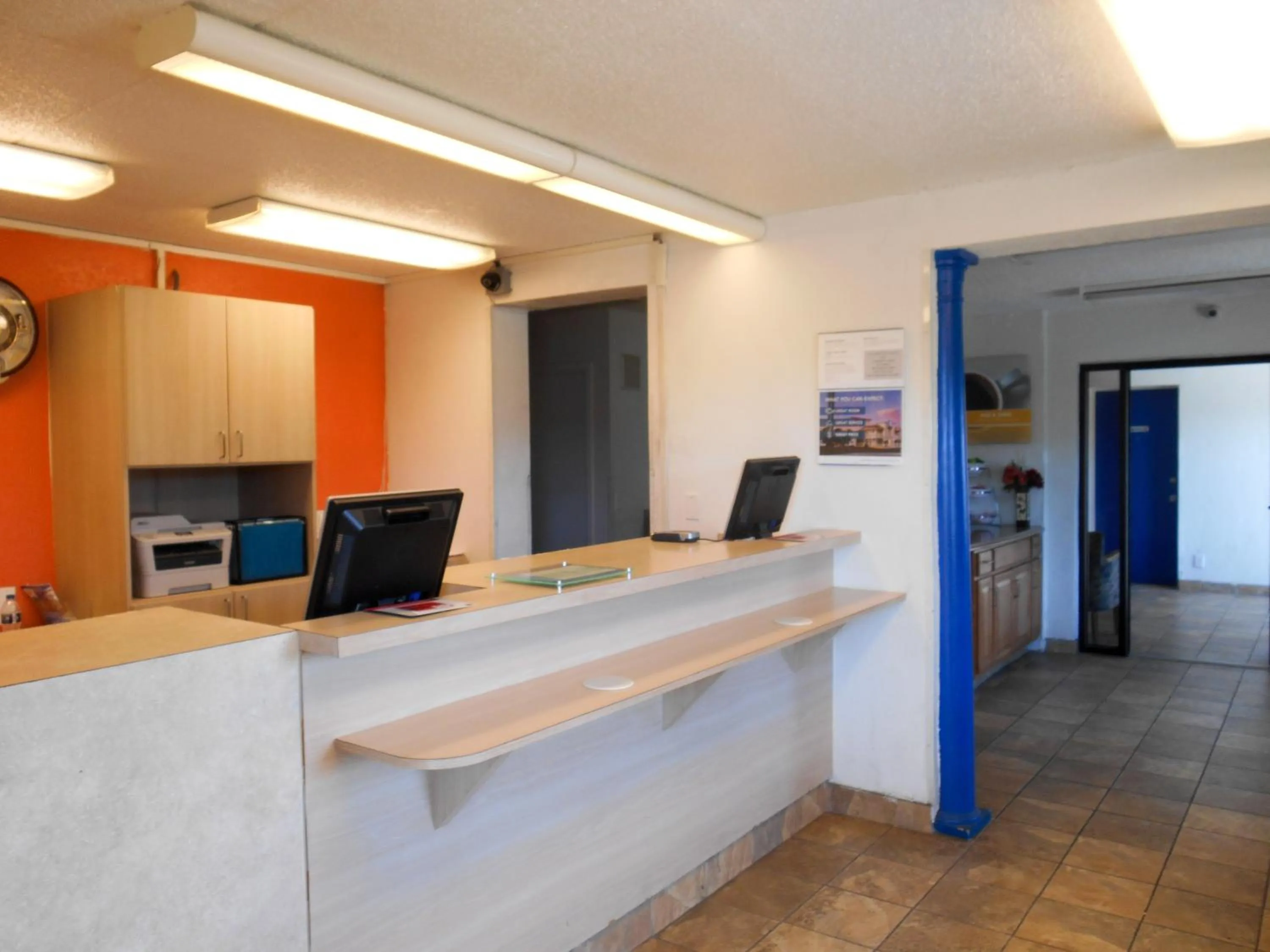 Lobby or reception in Motel 6-Farmington Hills, MI - Northwest - Farmington Hills