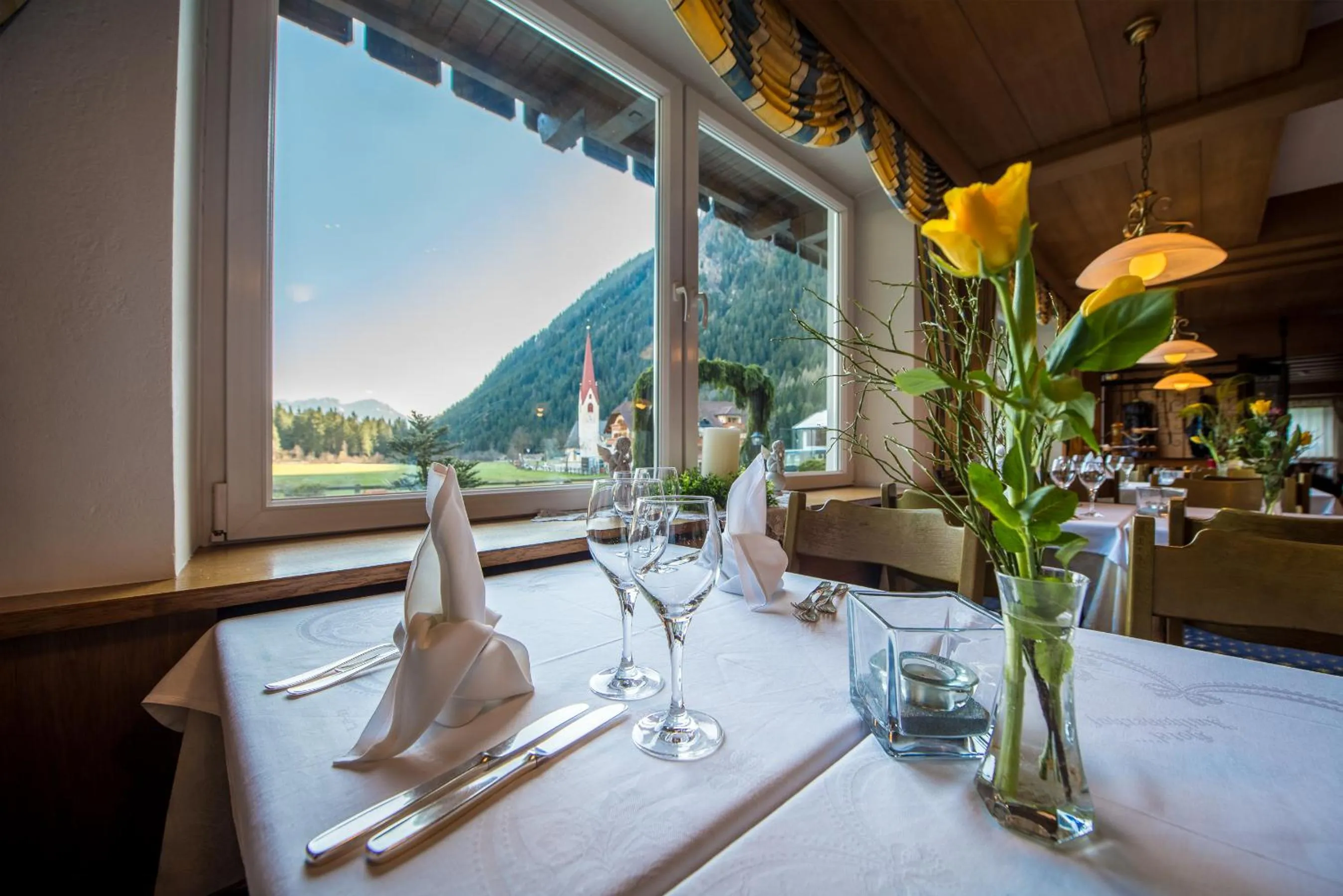 Restaurant/places to eat in Hotel Antholzerhof