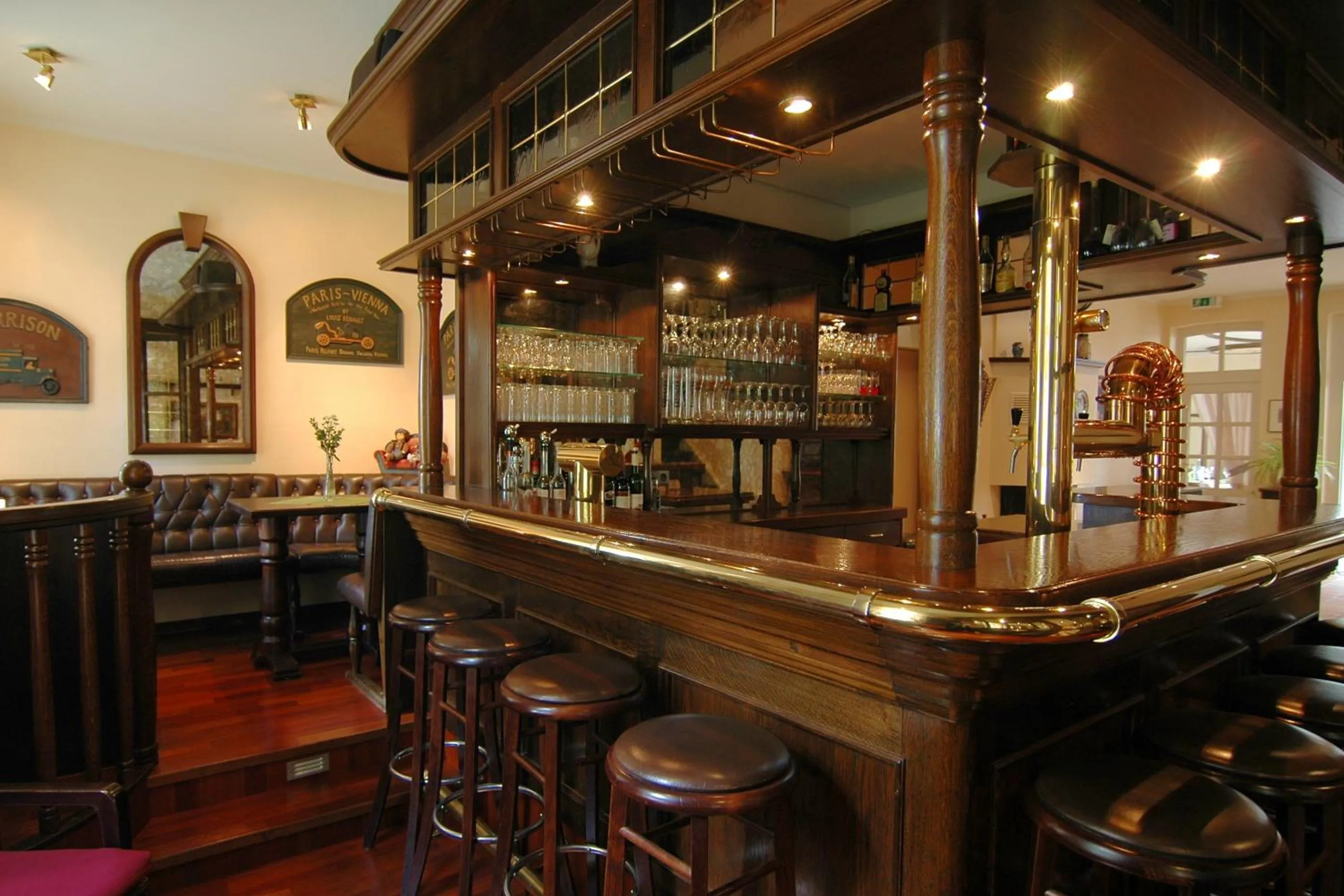 Lounge or bar in Altes Landhaus