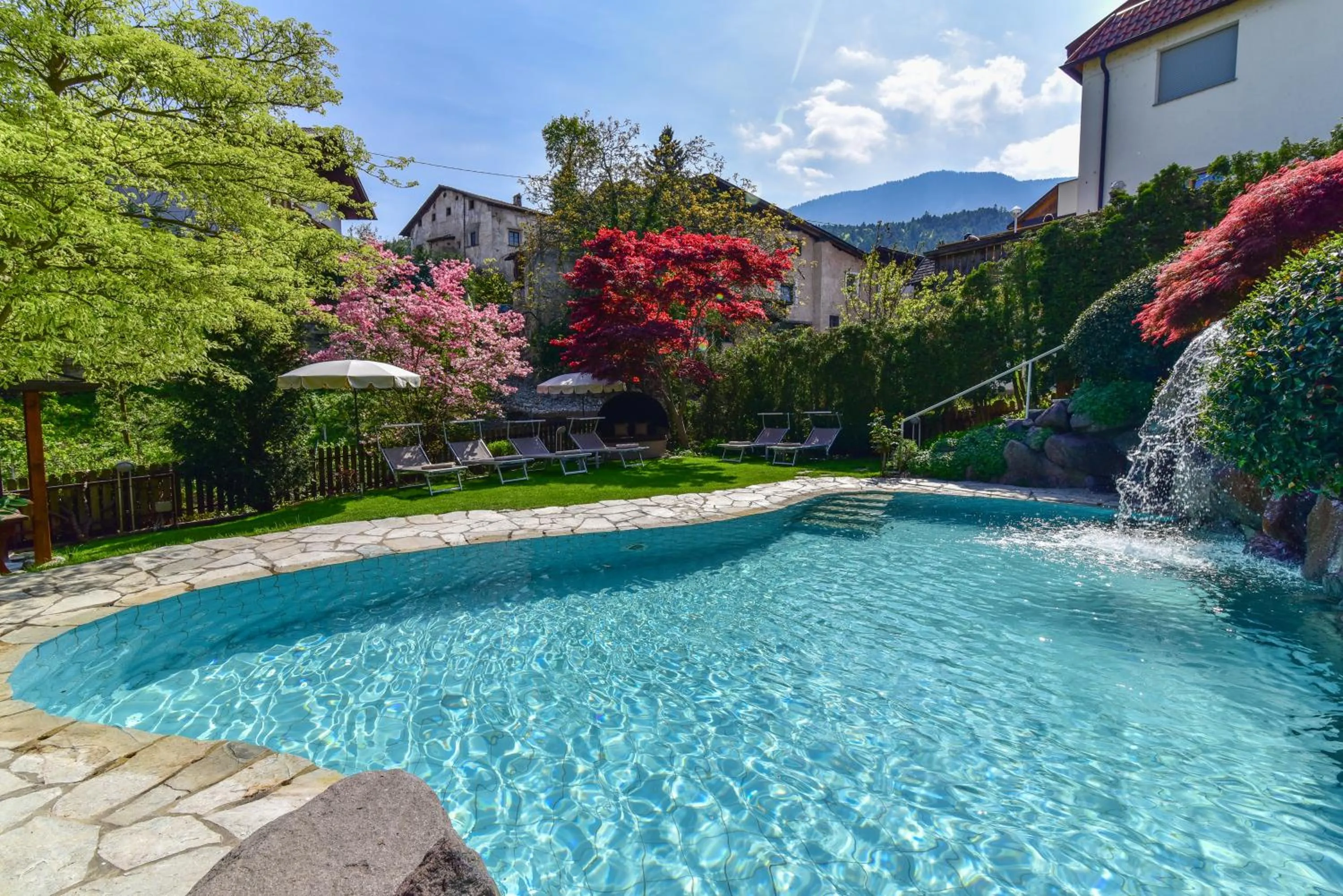 Swimming pool in Hotel Zum Mohren
