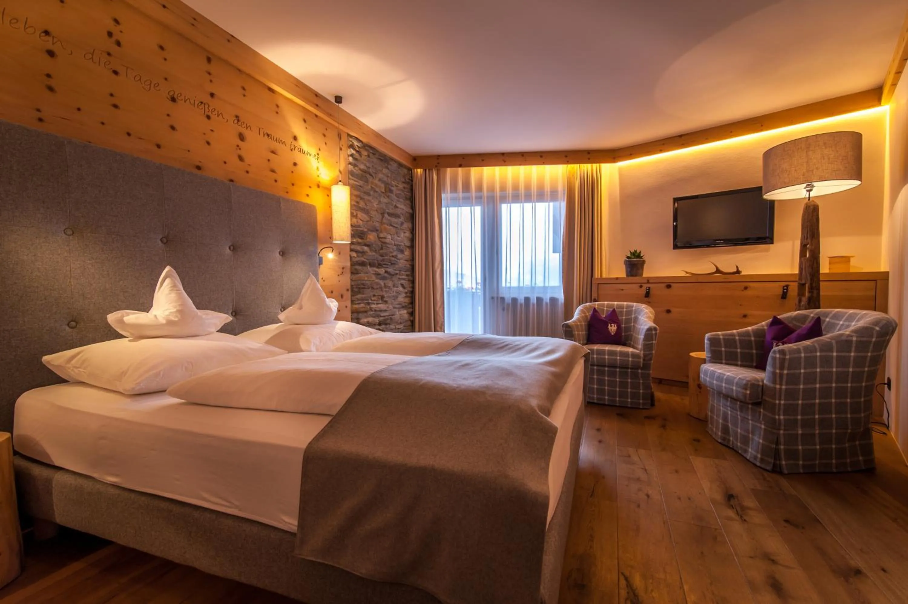 Photo of the whole room in Hotel Zum Mohren